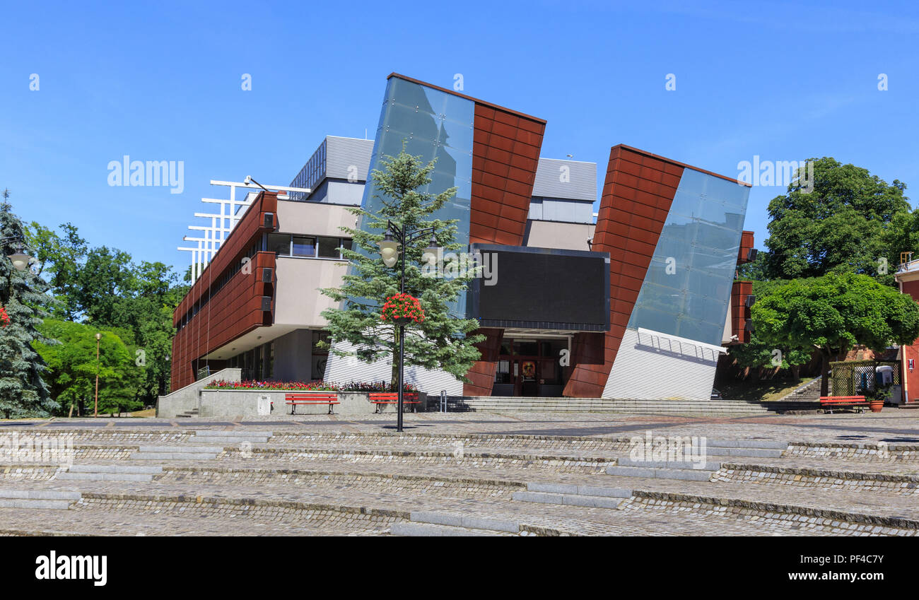 KWIDZYN, Polen: Ein modernes Theater - Kino Gebäude an Johannes Paul II Square Stockfoto