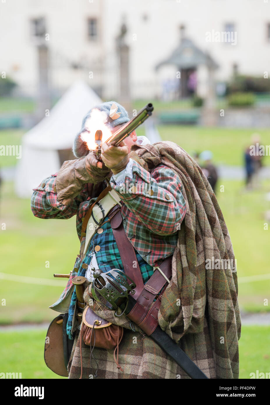 Abgebildete Jacobite Johannes Conyard Bonnie Prince Charlie wieder Traquair! Geschichte wird lebendig! Samstag 18. und Sonntag 19. August 11:00 - 17:00 Uhr Es ist wel Stockfoto