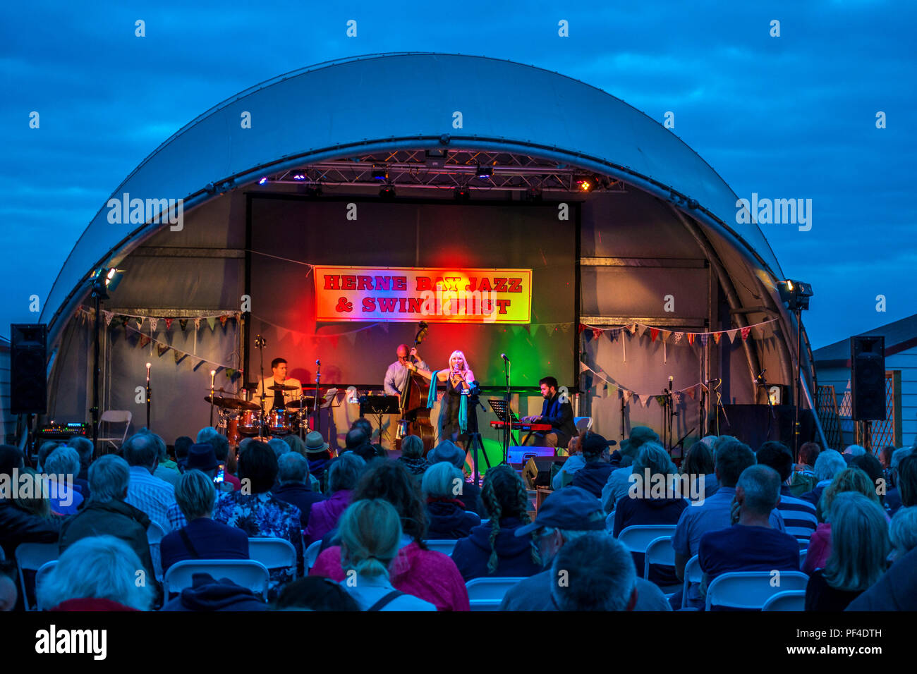 Jazz, Swing, Festival, dem Pier, Herne Bay, Kent, Küste, England, Großbritannien Stockfoto