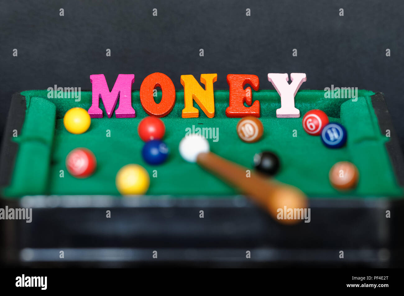 Konzeptionelle Bild der geschäftlichen Erfolg Strategie und Geld Stockfoto