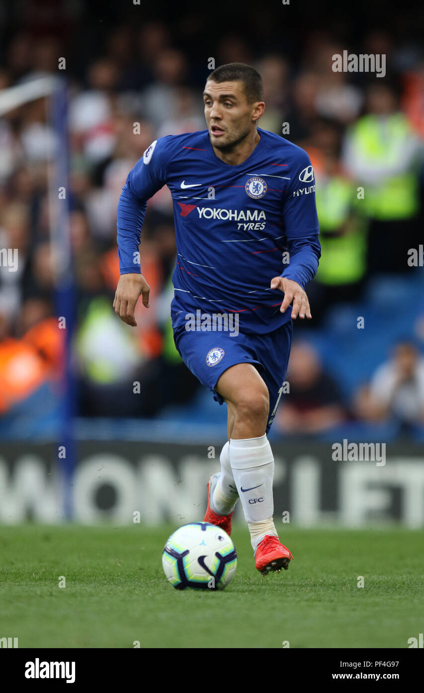 London, Großbritannien. 18 Aug, 2018. Mateo Kovacic (C) an der Chelsea v Arsenal englische Premier League Spiel, an der Stamford Bridge, London, am 18. August 2018. ** Dieses BILD IST FÜR DIE REDAKTIONELLE VERWENDUNG ** Quelle: Paul Marriott/Alamy leben Nachrichten Stockfoto