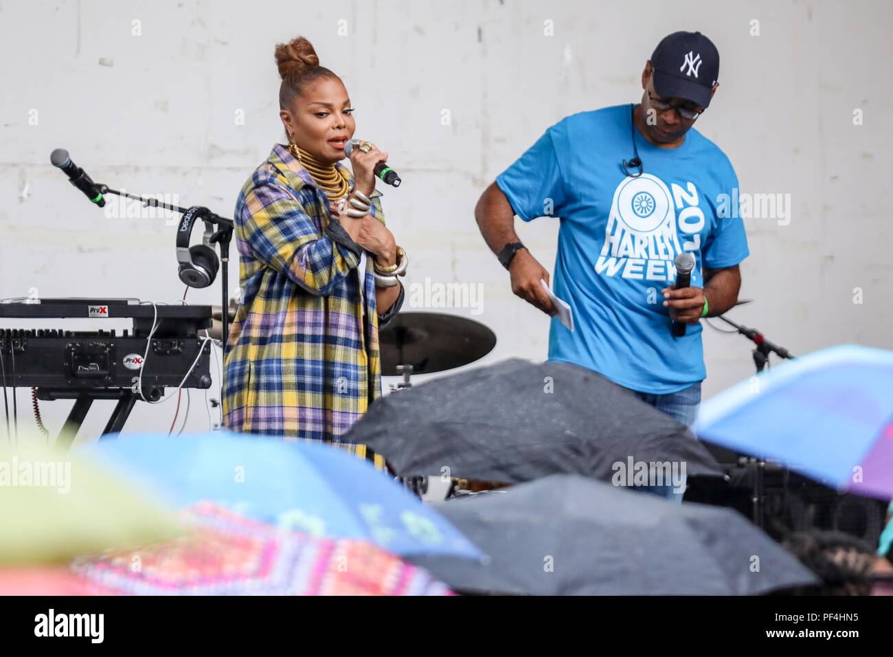 New York, USA. 18. August 2018. Janet Jackson feiert "Made für Jetzt" auf der 44. jährlichen Harlem Woche am 18. August 2018 in New York City. (Foto: VANESSA CARVALHO/BRASILIEN FOTO PRESSE) Credit: Brasilien Foto Presse/Alamy leben Nachrichten Stockfoto