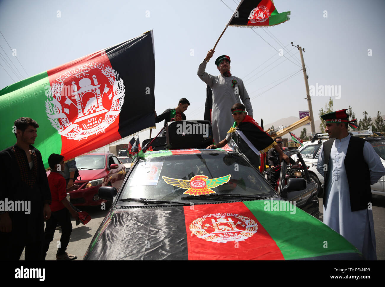 Kabul, Afghanistan. 19 Aug, 2018. Afghanen feiern Afghanischen Independence Day in Kabul, der Hauptstadt von Afghanistan, Afghanistan, Nov. 19, 2018. Afghanistan am Sonntag, den 99. Jahrestag seiner Unabhängigkeit vom britischen Empire Beruf inmitten einer sich verschlechternden Sicherheitslage. Credit: Rahmat Alizadah/Xinhua/Alamy leben Nachrichten Stockfoto