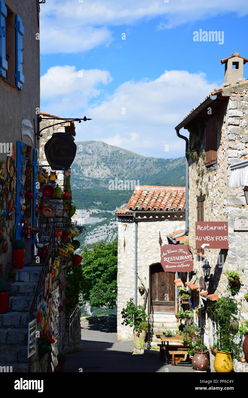 Straße Szenen aus dem Dorf Gourdon in der Provence, Frankreich Stockfoto
