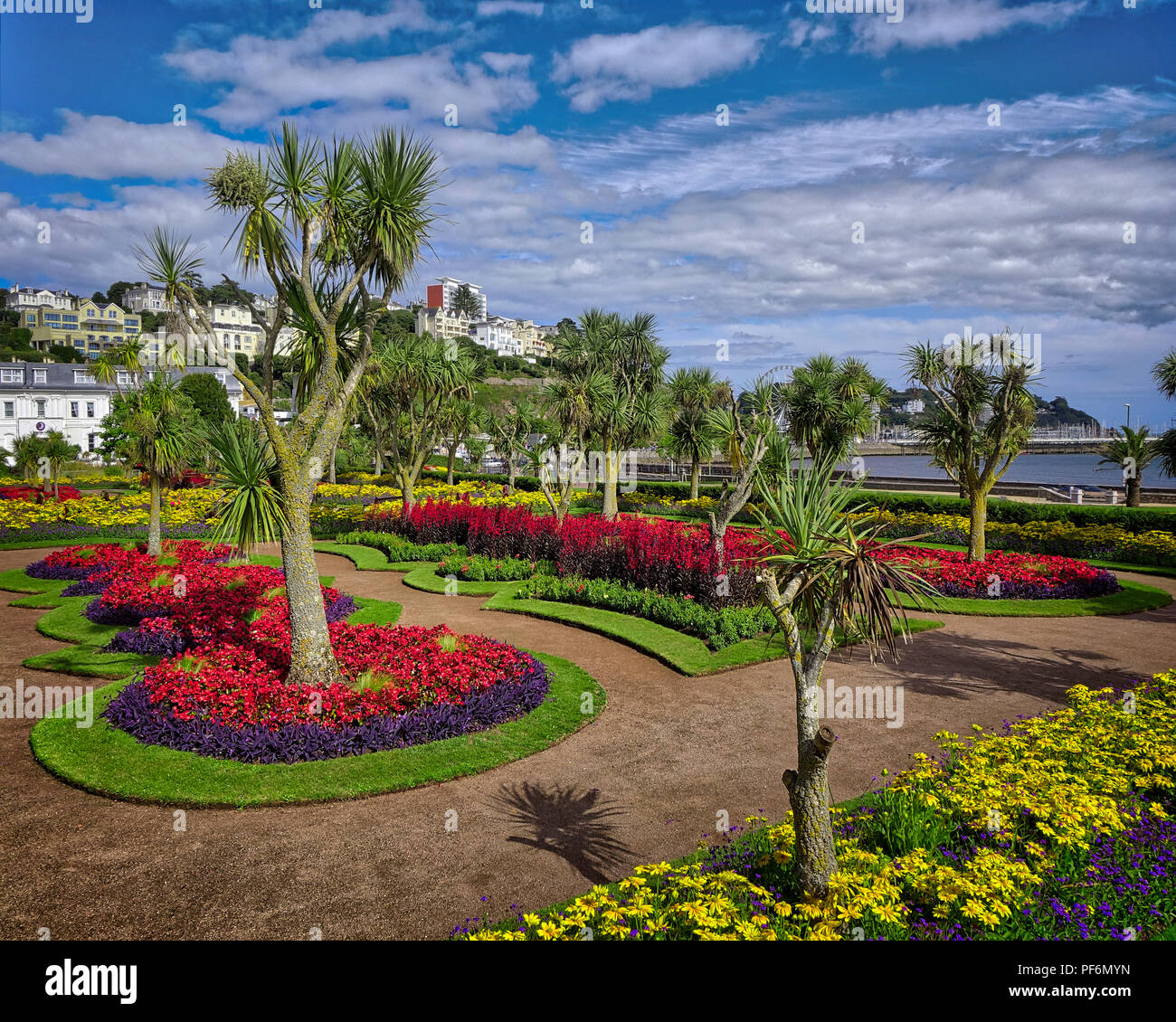 De - DEVONSHIRE: Abbey Gardens an der beliebten Strandpromenade von Torquay (HDR-Bild) Stockfoto