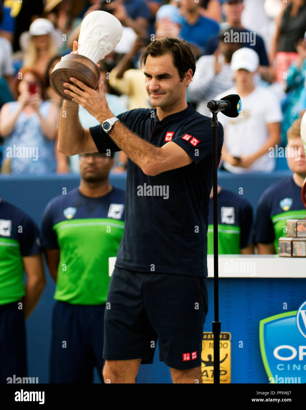 Mason, Ohio, USA. August 19, 2018: Roger Federer (SUI) bei der Preisverleihung am westlichen Süden öffnen, Mason, Ohio, USA. Brent Clark/Alamy leben Nachrichten Stockfoto