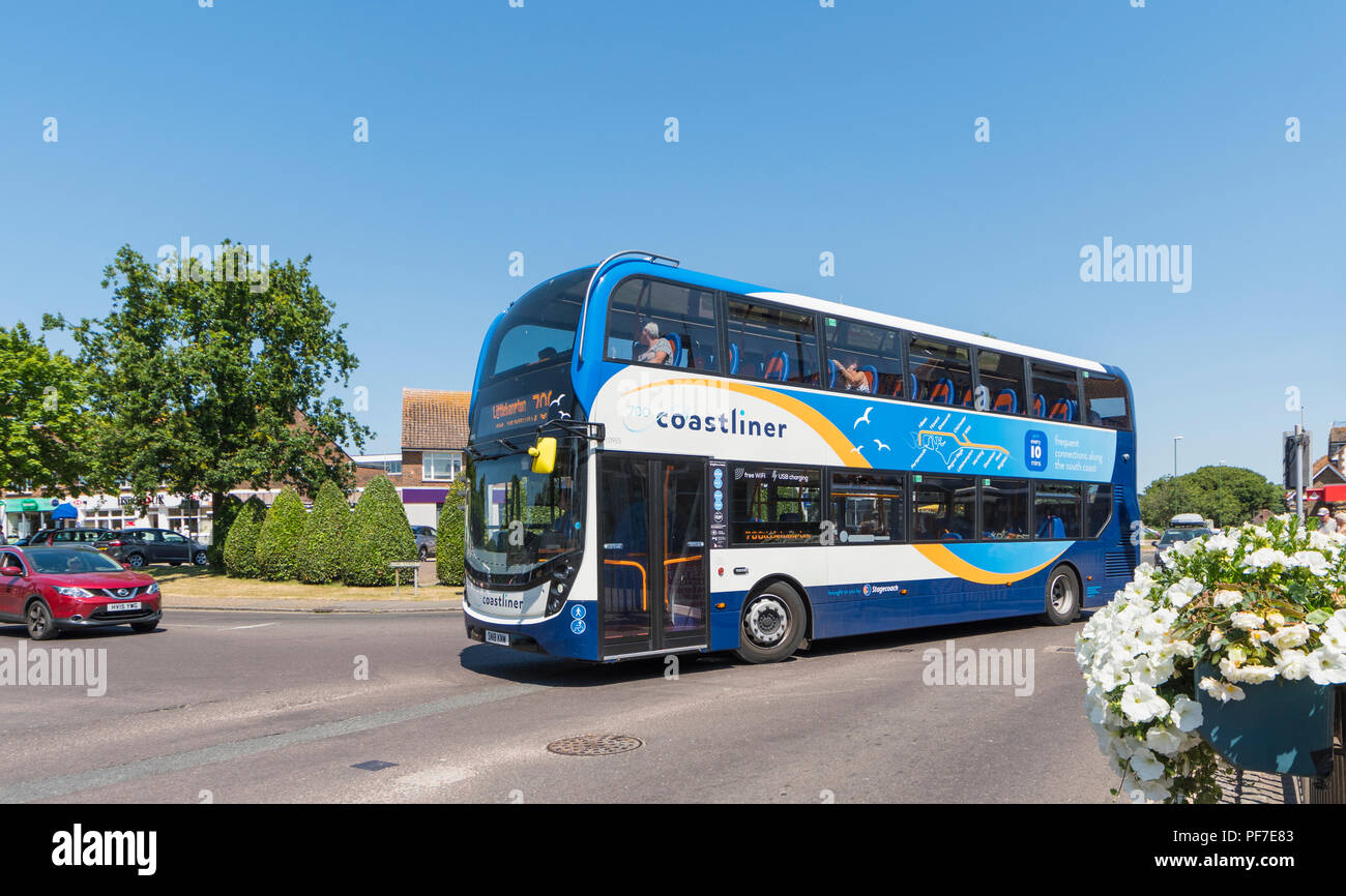 Double Decker Bus Nummer 700, die Postkutschen Süden Coastliner Service, in Rustington, West Sussex, England, UK. Stockfoto