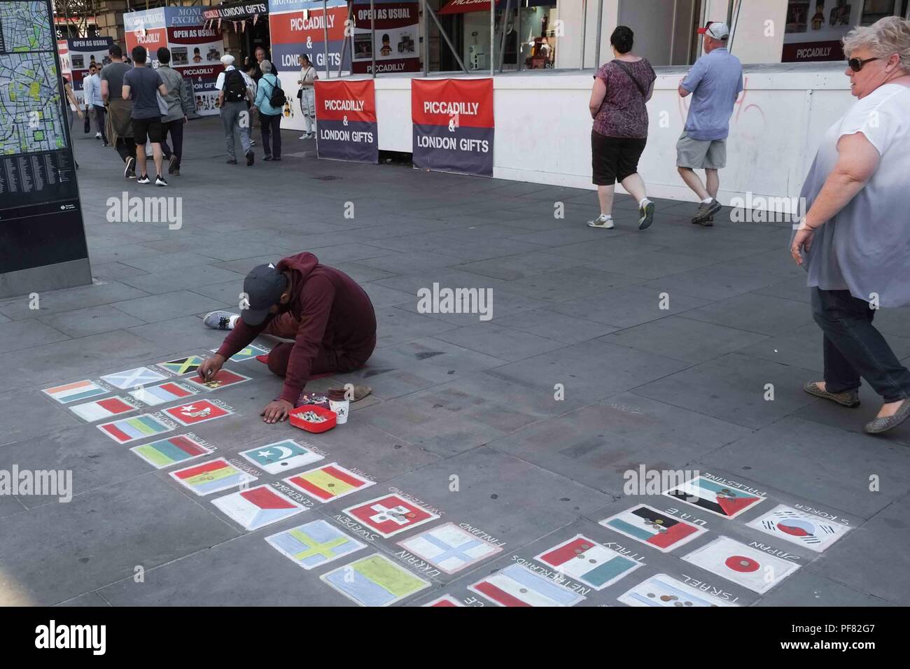 Ein Gehsteig street artist am Piccadilly Circus. Stockfoto