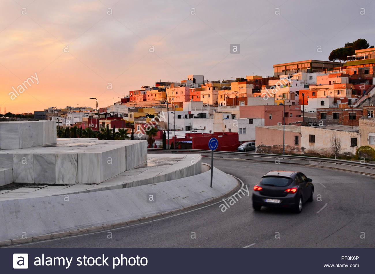 Kreisverkehr Traditionelle Wohnimmobilien Nachbarschaft In Almeria Spanien Europa Stockfotografie Alamy