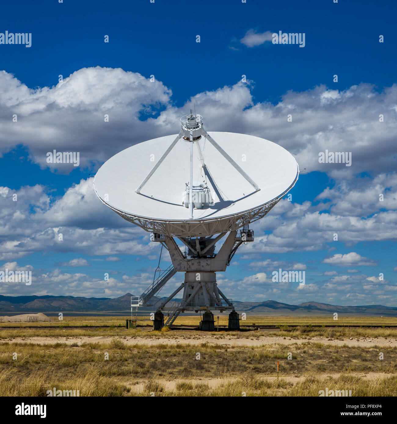 National Radio Astronomischen der Informationsstelle sehr große Reihe in der Nähe von Socorro, New Mexico, Erkennen von kosmischen Radiowellen Stockfoto