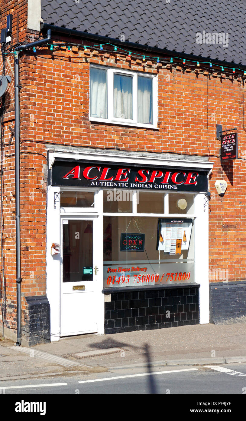 Ein Blick auf Cuba Spice indische Gerichte zum Mitnehmen in der kleinen Marktstadt Acle, Norfolk, England, Vereinigtes Königreich, Europa. Stockfoto