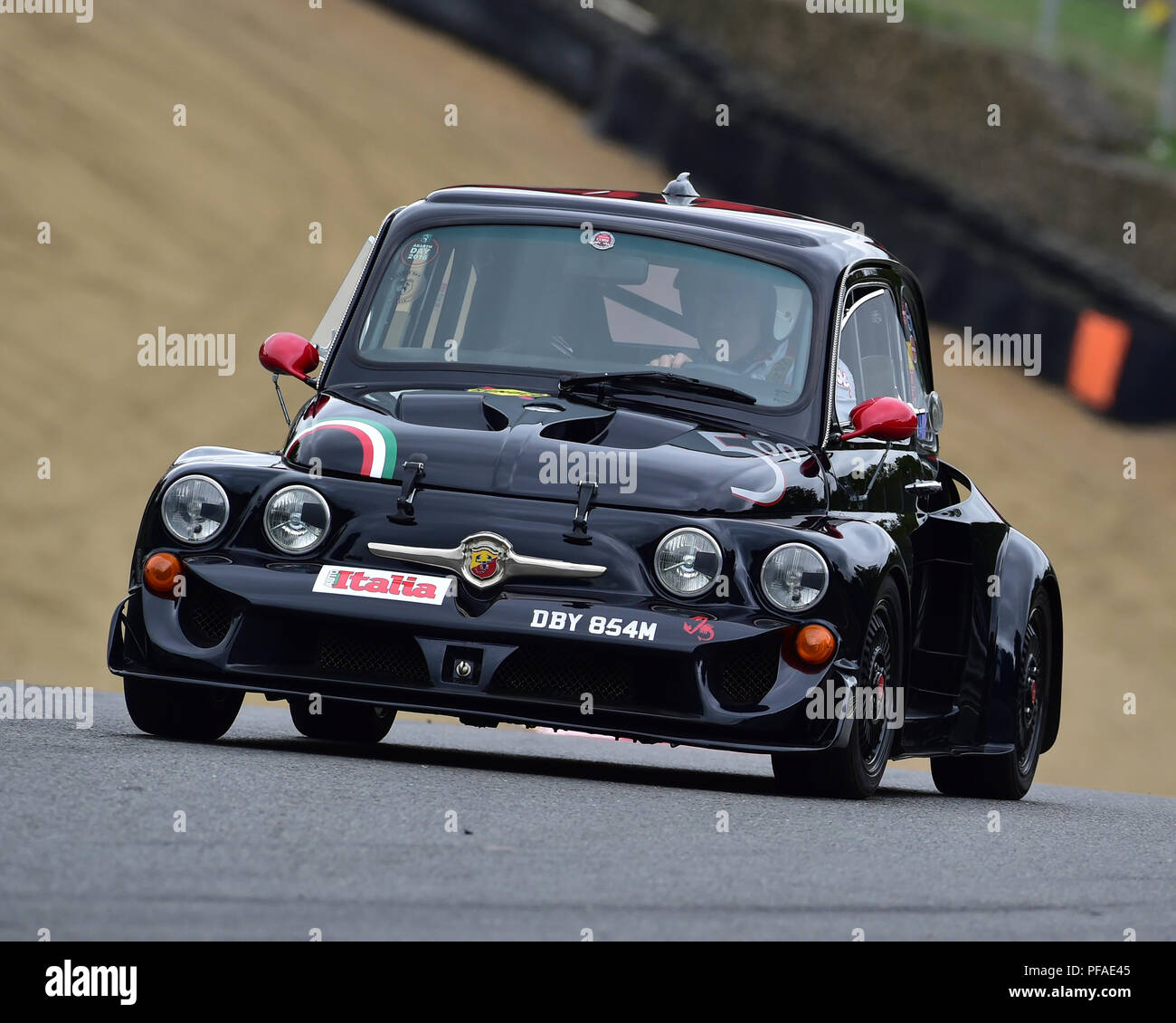 Carlo Caccaviello Fiat 500 Abarth Historischen Demonstration Speziellen Italienischen Car Demo Festival Italia Brands Hatch Kent England 19 August 2018 Stockfotografie Alamy