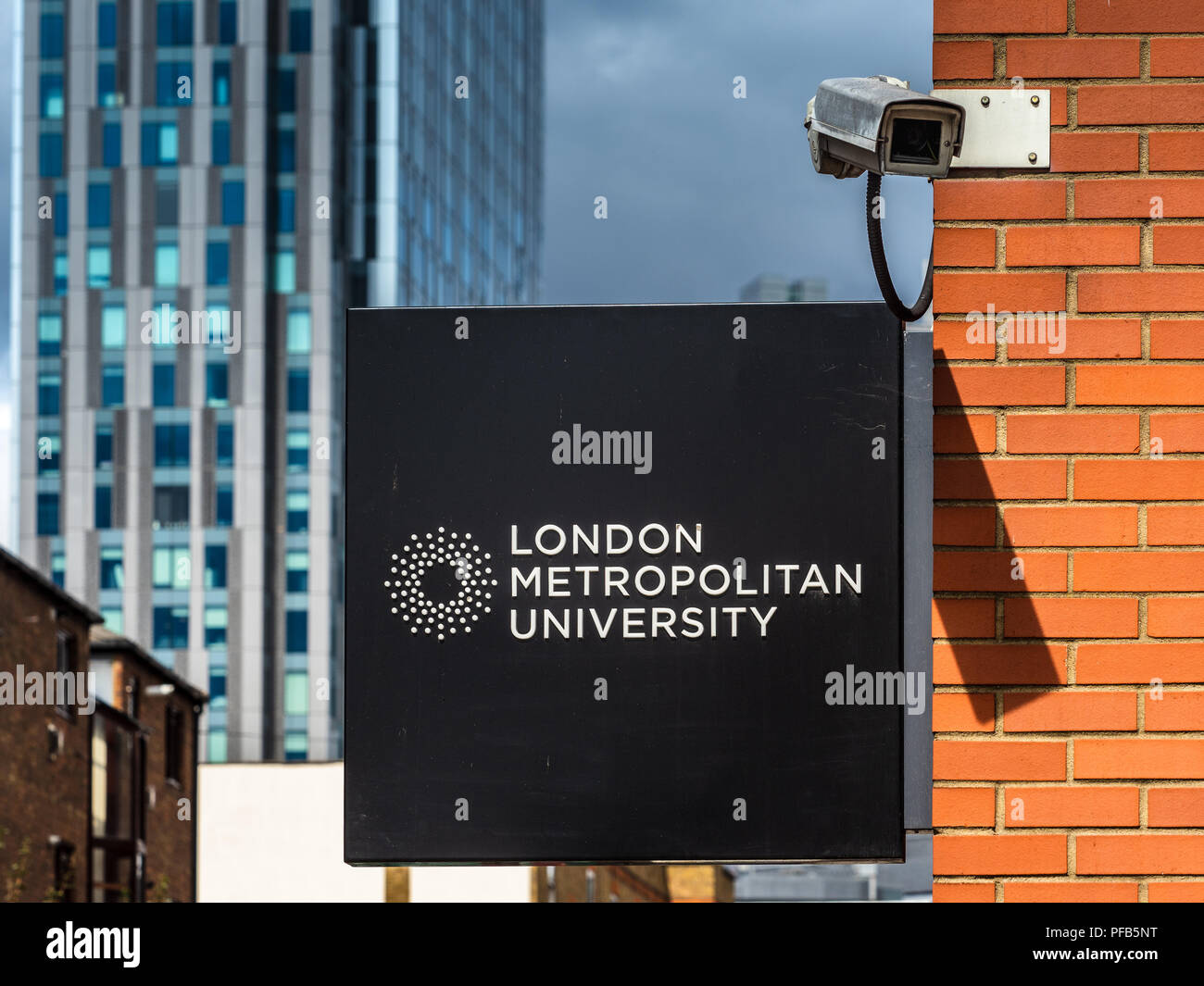 London Metropolitan University Aldgate Campus auch als London, im Jahr 2002 durch die Fusion der North London und London Guildhall Universitäten bekannt Stockfoto