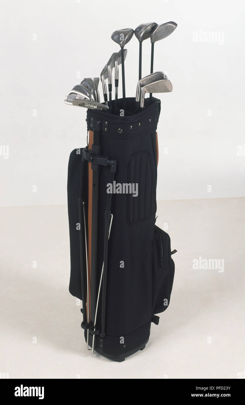 Golf Bag mit Golf Clubs gefüllt Stockfoto