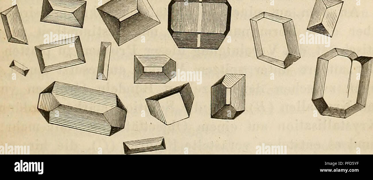 Diese Arbeit befasst sich mit Theorie, Verwendung und Geschichte des Mikroskops und konzentriert sich auf seine Entwicklung und Weiterentwicklung. Es enthält eine Diskussion über Mikroskoptypen, ihre Anwendungen und ihre Rolle in der wissenschaftlichen Forschung. Stockfoto