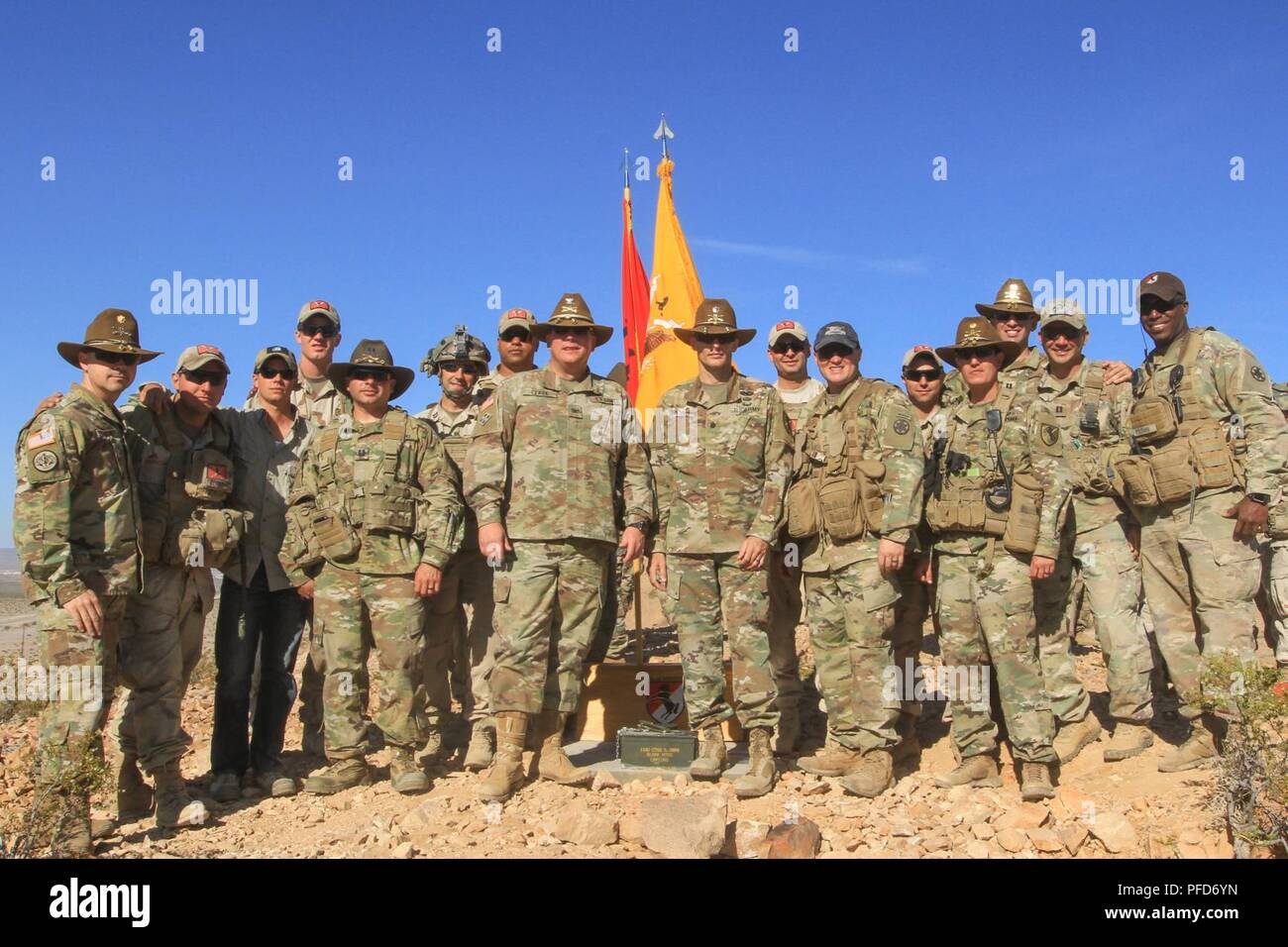 US Army Aufnäher – 1. Cav Sand – Bestickt & Mit Aufbügler – Ca. 8,3 Cm – Für Kleidung & Taschen