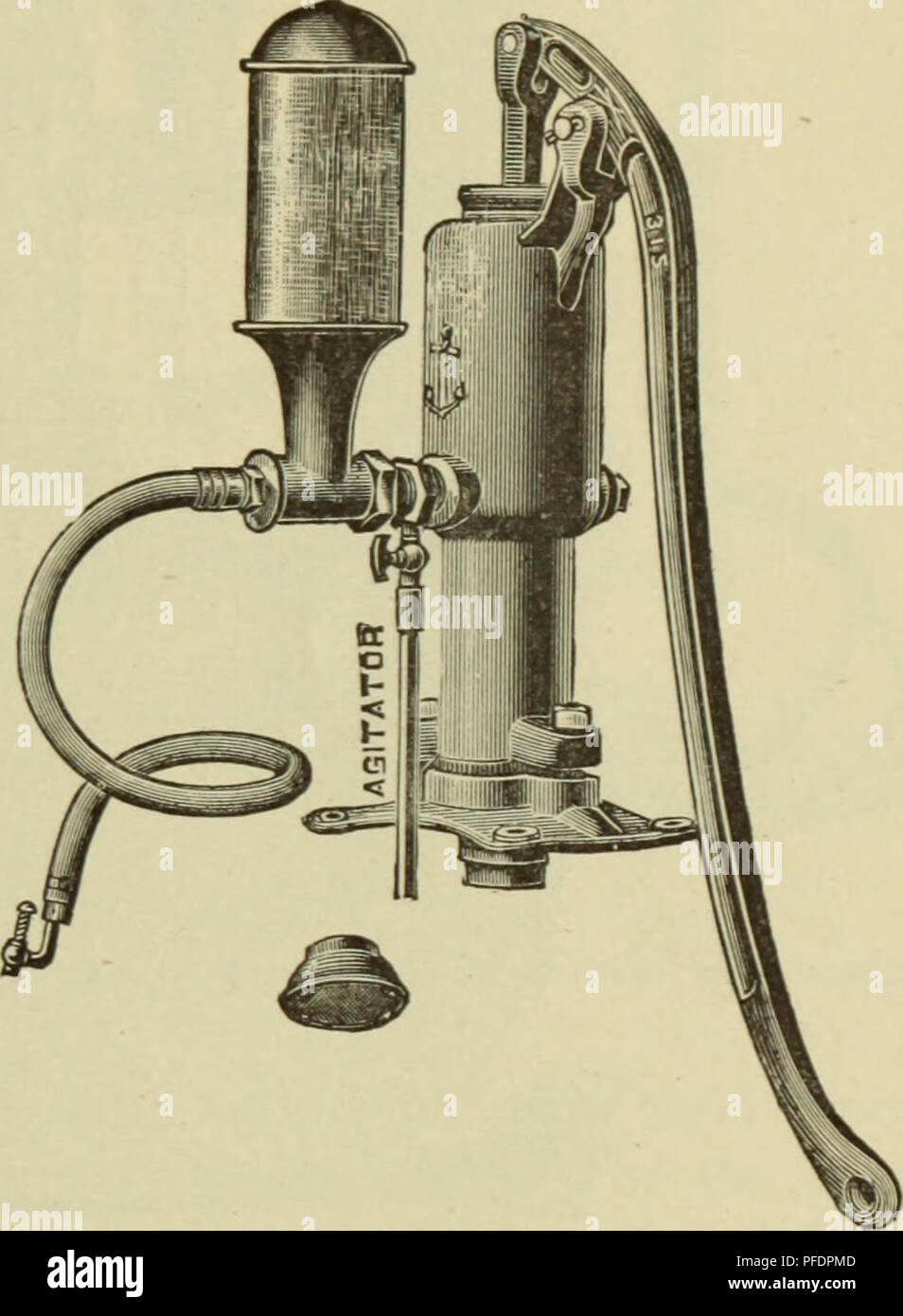 . Abteilung Bulletin. S1 "HEU PUMPEN. 171 ol) t; iiiUHl iVoin oloyivs whicli nvv hir ^ c I "oi" llic Imnds, imd. Solche (Lu" Hände arc nicht als apt von jHM pirc. A'h (M ('ru]) h ('r "ilov (* Sai' ('Nicht&lt;))) Tain-a)) U^ die Hände können. l) o privat protoctcd und weichen Hy rul gehalten) l) inj^ tlicni th () roii&lt;] chly, so oft wie iHH 'OSsary, mit einem Stück rindfleischnierenfett. Wenn die korrosiven Sprays werden angewendet, wie iis thc^ sinii) h' Lösung von coppiM * Sulphat (eau Celeste, etc., ist es notwendig zu pi' Otect die Augen gefunden werden können. Zu diesem Zweck gewöhnliche klare&lt;^' lass&lt;" ()^ &Lt;i*l (s verwendet werden können, oder die Feldspritze Stockfoto