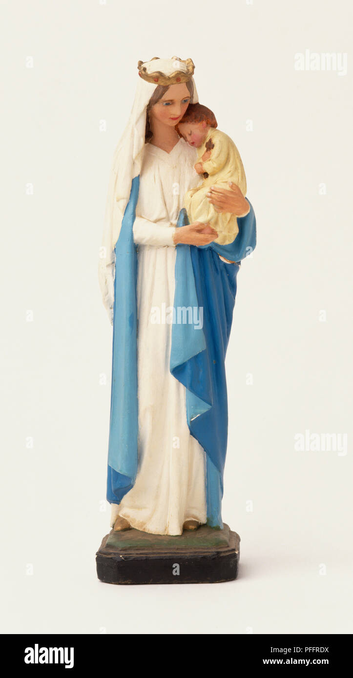 Figur der Madonna mit Kind, aus der Nähe. Stockfoto