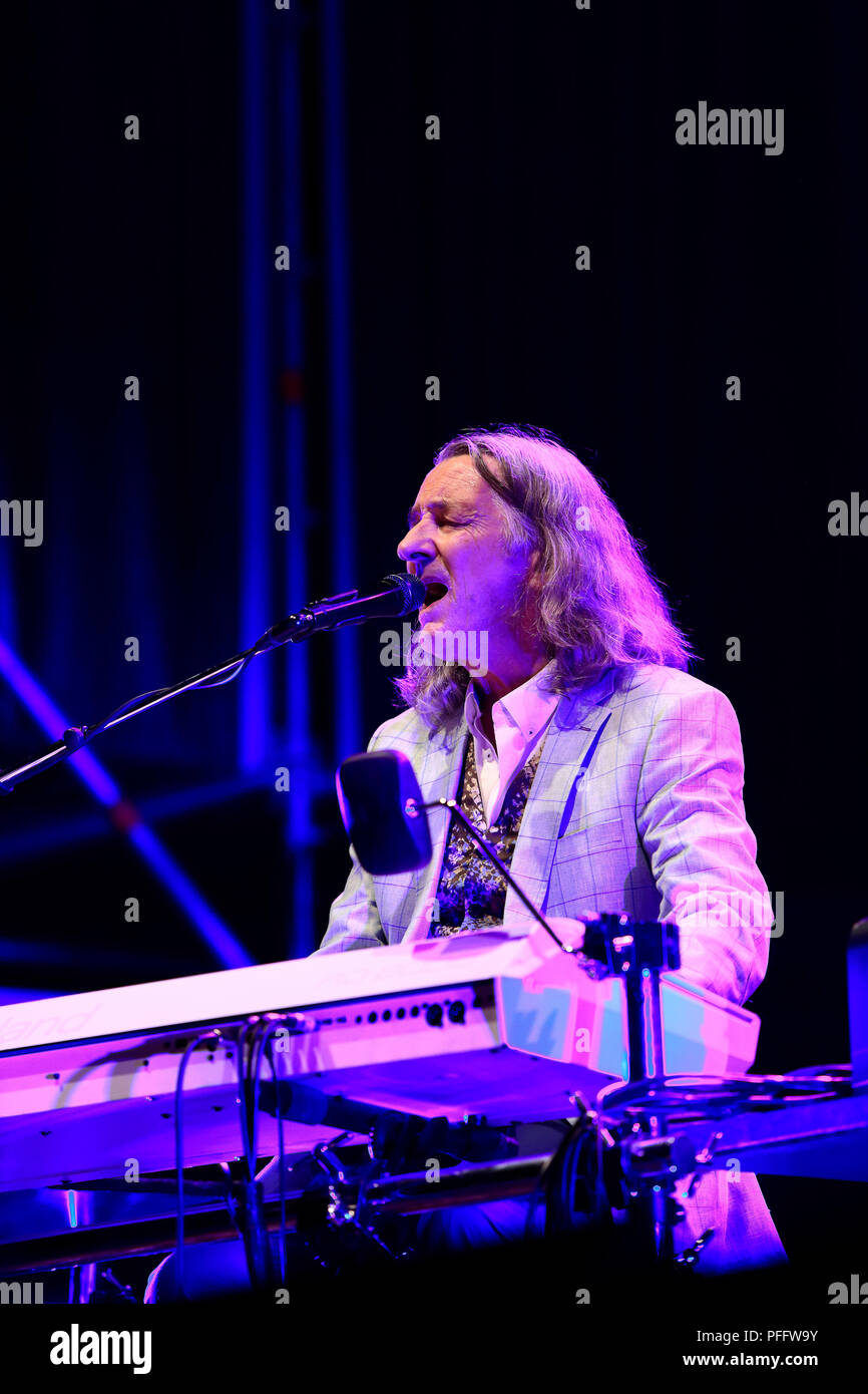 Die Stadt Alicante, Spanien. 14 Aug, 2018. Roger Hodgson 2018 Tour. In Alicante, Spanien. August Roger Hodgson Piano, Keyboards, Gitarren Ray Coburn Piano Bryan Head Drumms David J Zimmermann Bass Michael Ghegan Saxo Credit: Jose Ortin/Pacific Press/Alamy leben Nachrichten Stockfoto