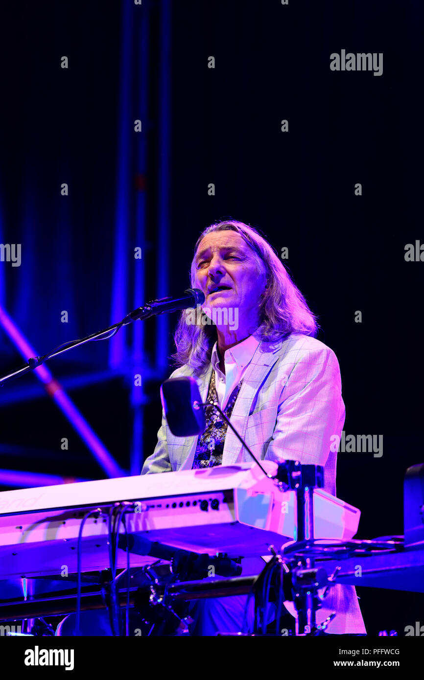 Die Stadt Alicante, Spanien. 14 Aug, 2018. Roger Hodgson 2018 Tour. In Alicante, Spanien. August Roger Hodgson Piano, Keyboards, Gitarren Ray Coburn Piano Bryan Head Drumms David J Zimmermann Bass Michael Ghegan Saxo Credit: Jose Ortin/Pacific Press/Alamy leben Nachrichten Stockfoto