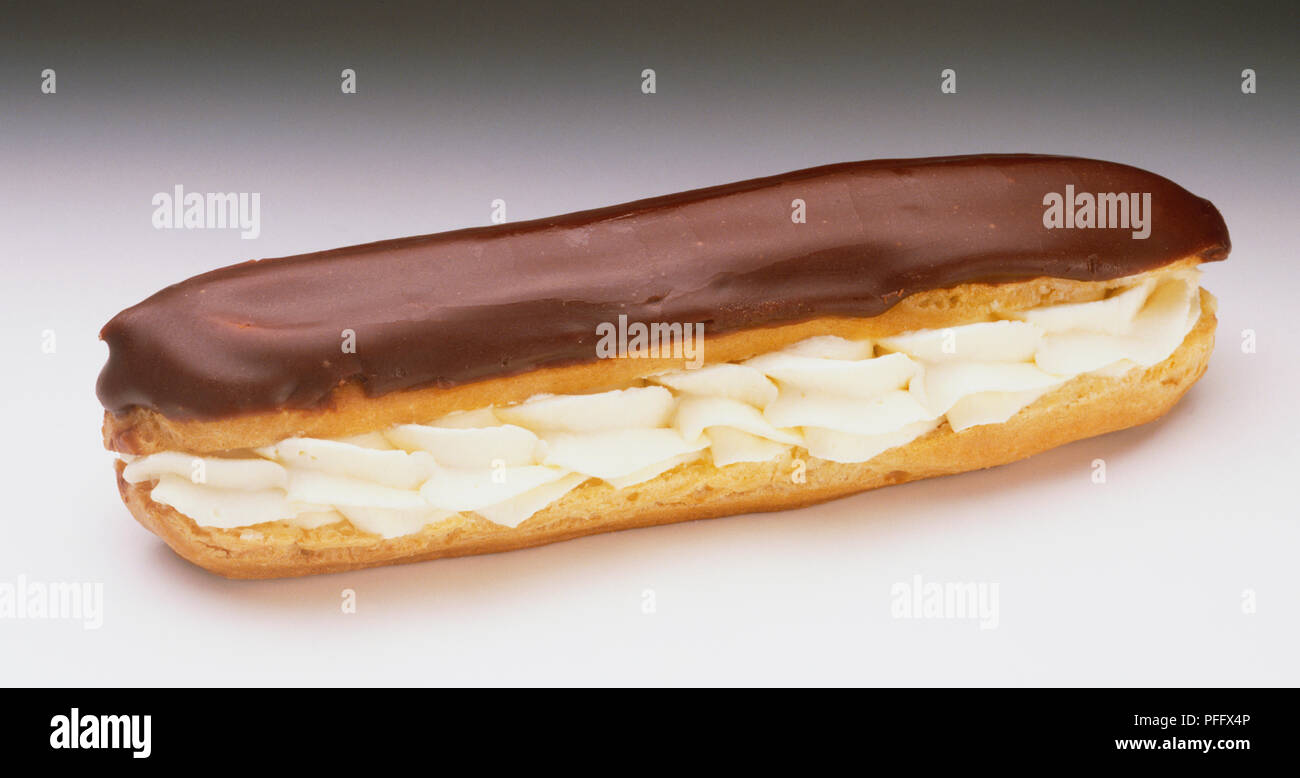 "Creme Gebäck': ein Eclair Stockfoto