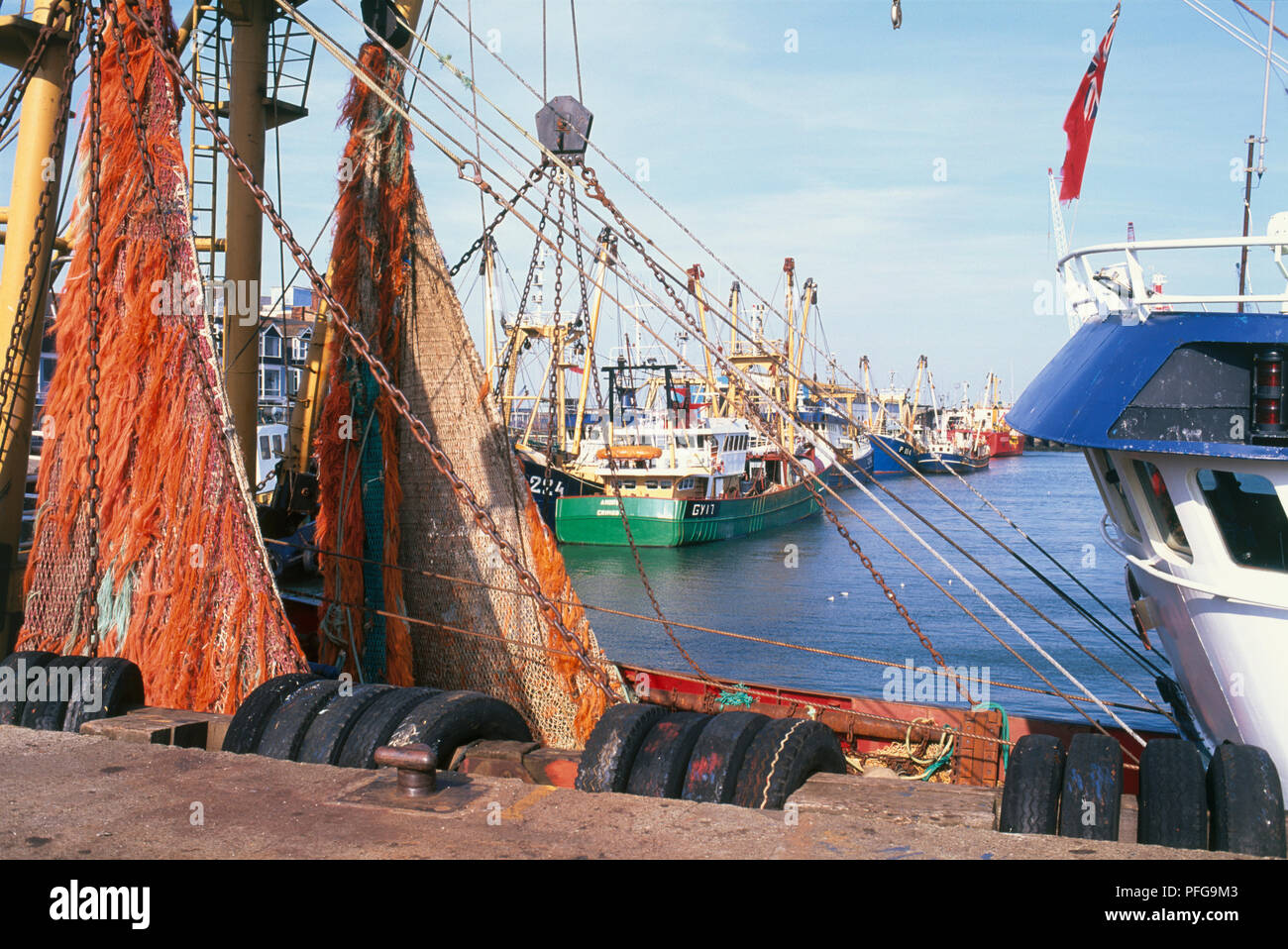 Grossbritannien, England, Suffolk, Lowestoft, fischtrawler an Kais Stockfoto