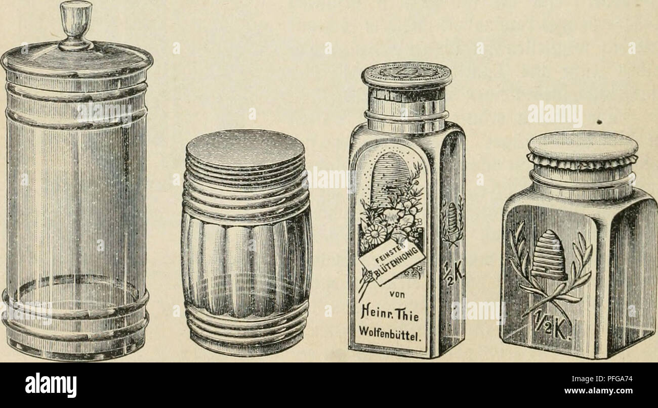. Das Buch von der Biene. Bienen; Biene Kultur. 39. goni (j 0 lnrfr nuii g^niöltnrijfcn. (Lyig. 250 - 256.) Unt feineu^ onig VteiSraürbig Eine ben Tlam5U bringen, mu^berfelbe Nid) t nur Ganj rein fein, fonbern aud) in einem gefälligen, fcl) önen® Lal mit entfpred Stüette bem^^ euber onfumenten merben angeboten. S) ie^-Kma.m - 250. Sig. 251. Trading. 252. gig. 253. © c^ QugIä | cr for 'i (u § flellungen tc. ) OntQgla äh.. Bitte beachten Sie, dass diese Bilder extrahiert werden aus der gescannten Seite Bilder, die digital haben für die Lesbarkeit verbessert - Färbung und Aussehen dieser Abbildungen können nicht Perfekt resem Stockfoto
