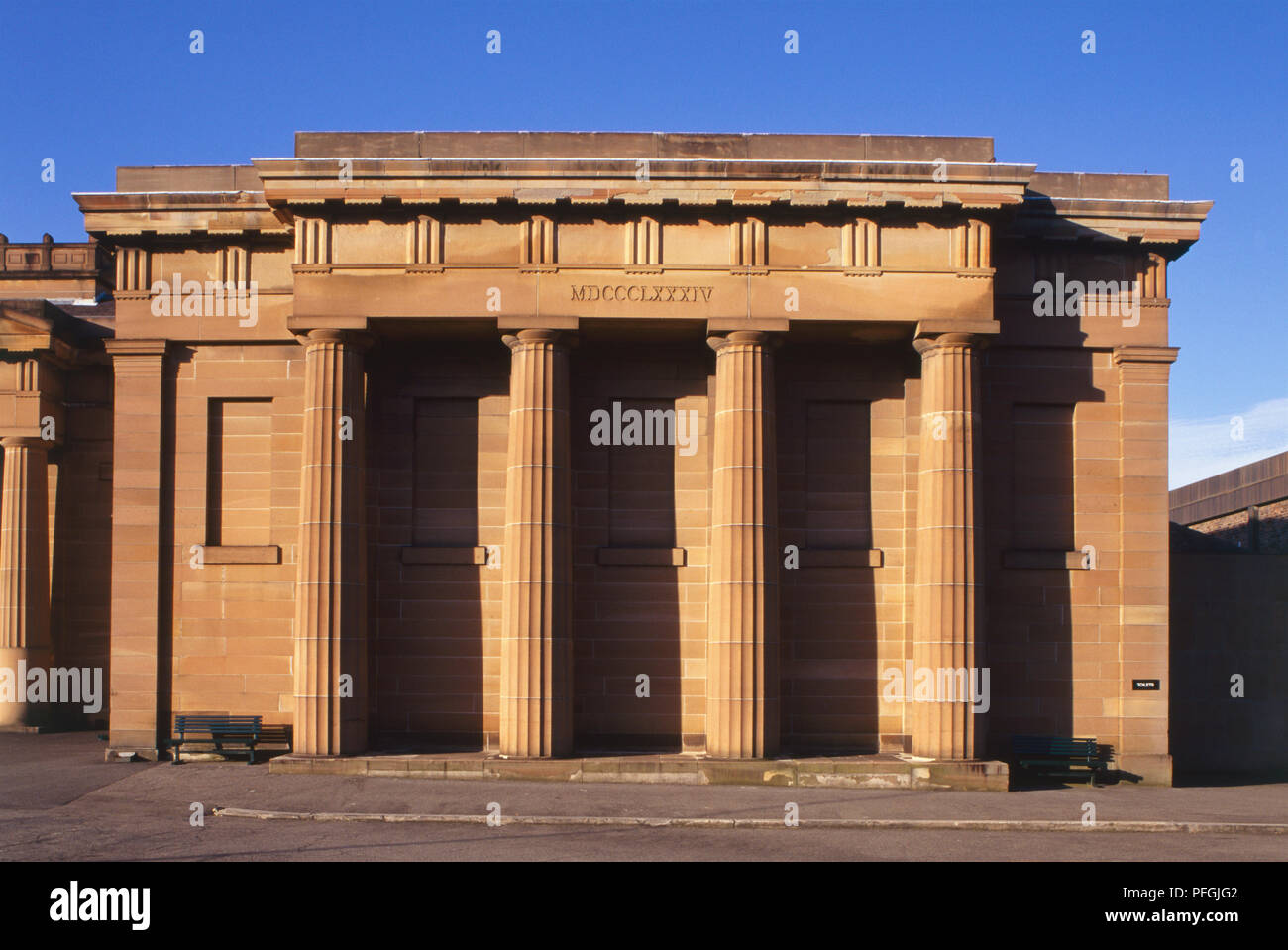 Australien, New South Wales, Sydney, koloniale Grecian, Fassade von Darlinghurst Court House. Stockfoto