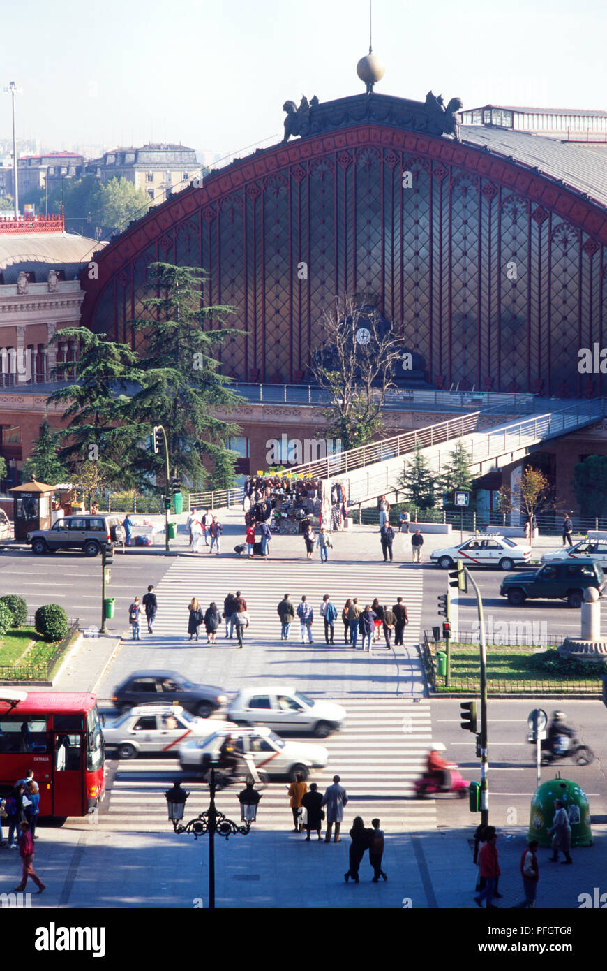 Spanien, Madrid, Estacion de Atocha, Fassade und Eingang zum Hauptbahnhof Stockfoto