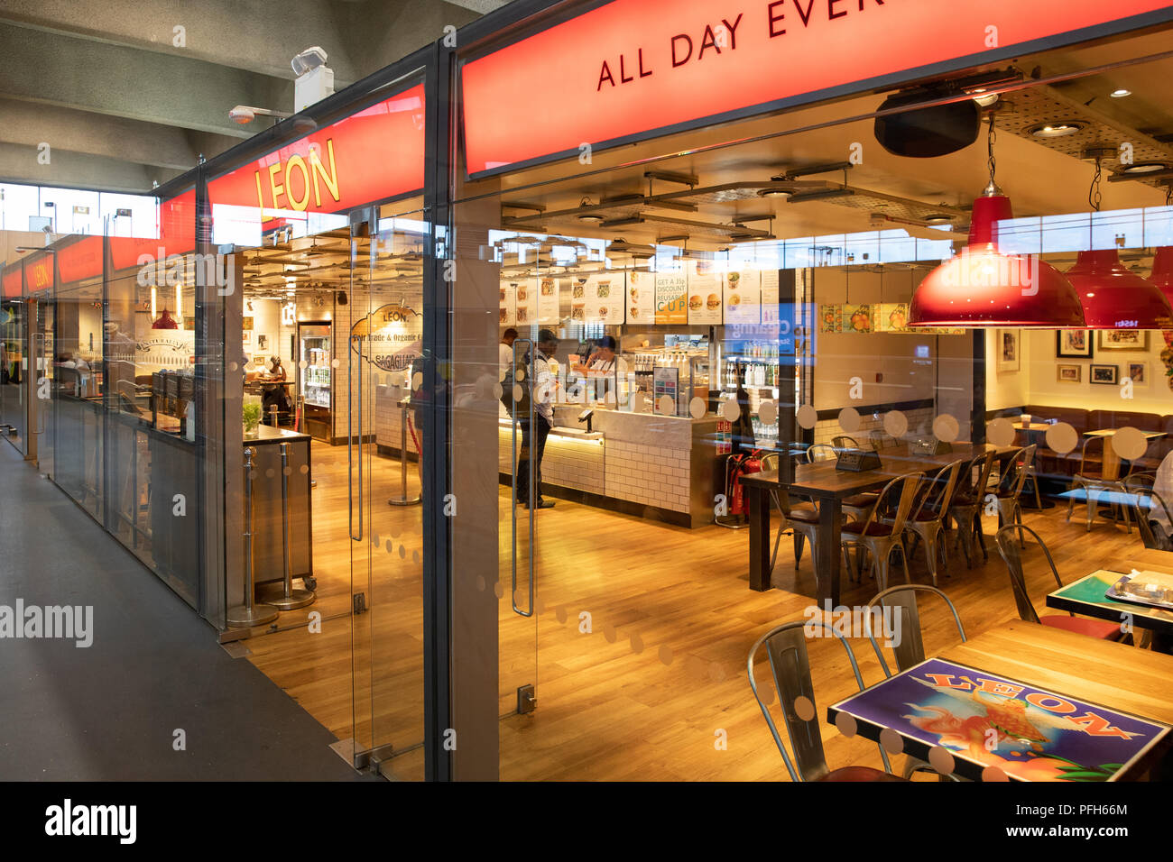 Leon Restaurant in Euston Station, London Stockfoto