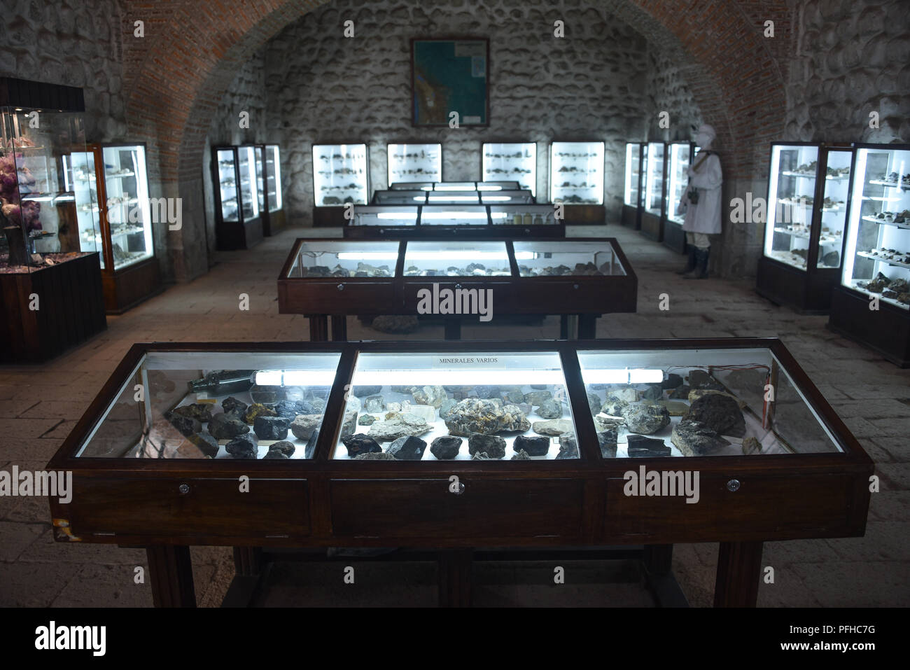 Mineralien und Edelsteine auf Anzeige im Casa Real de la Moneda museum in Potosi, Bolivien Stockfoto