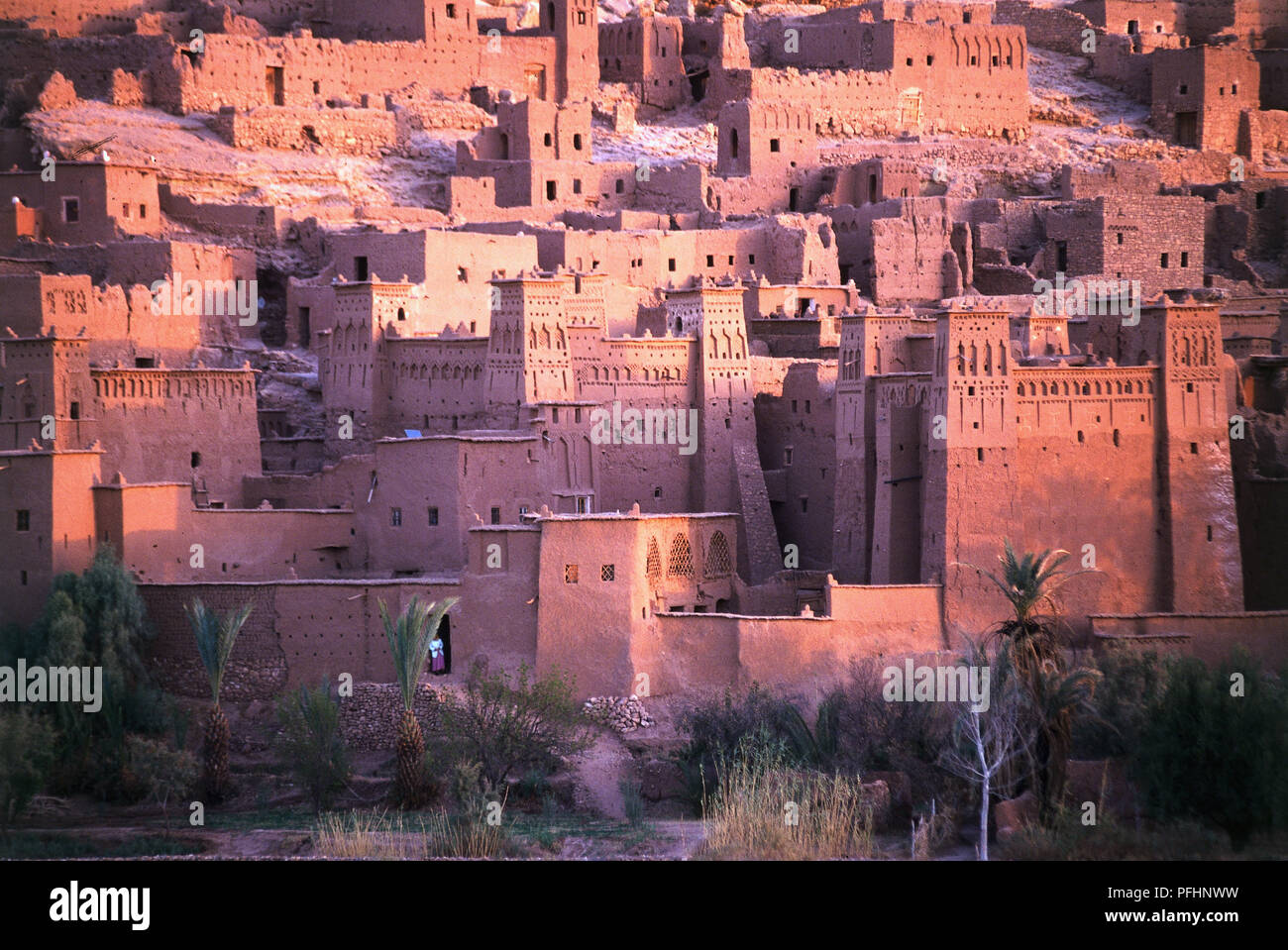 Marokko, Ksar Ait Benhaddou oder befestigtes Dorf, Sunrise. Stockfoto