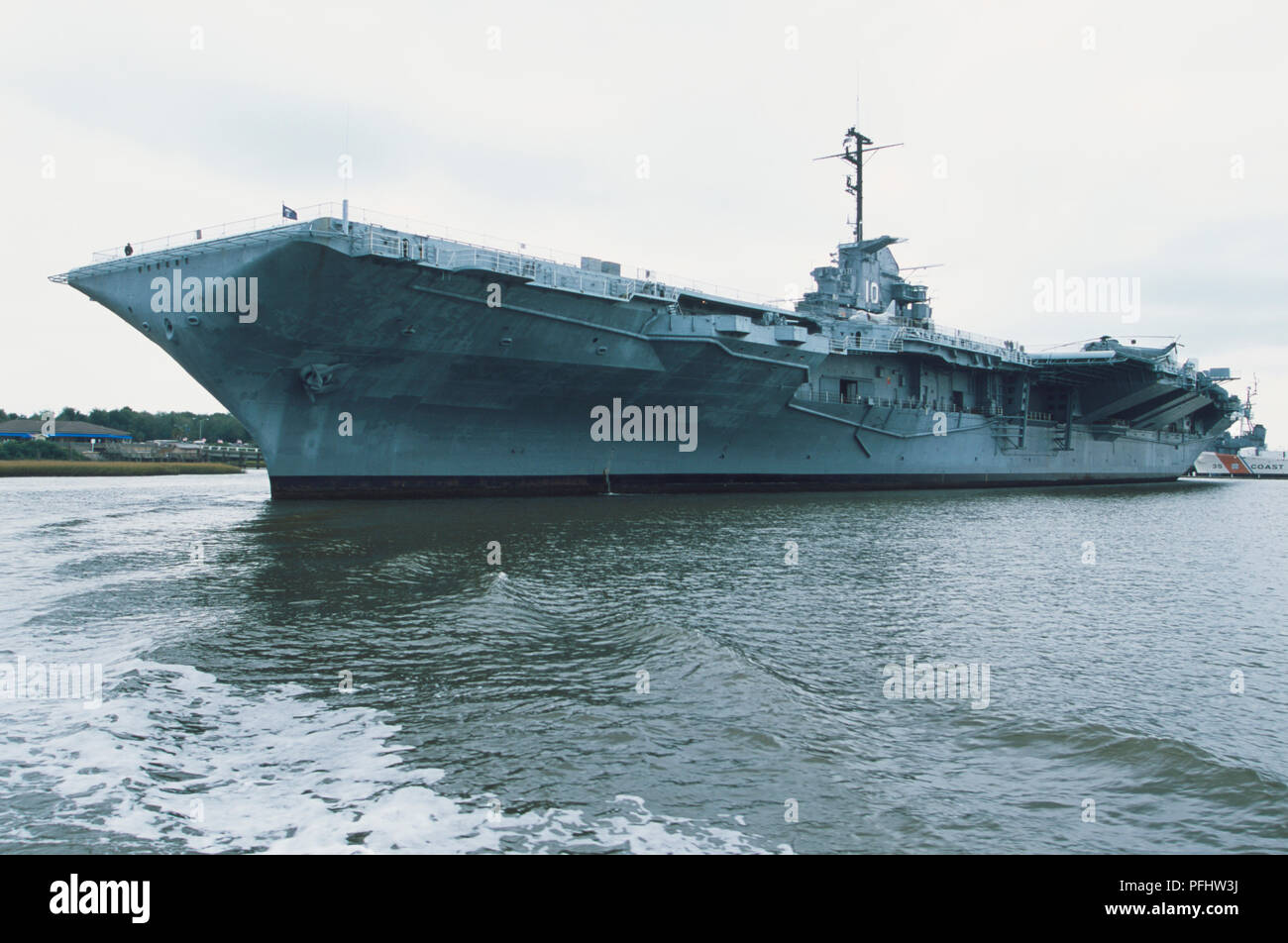 USA, South Carolina, Charleston, der Flugzeugträger "USS Forktown', Seitenansicht Stockfoto