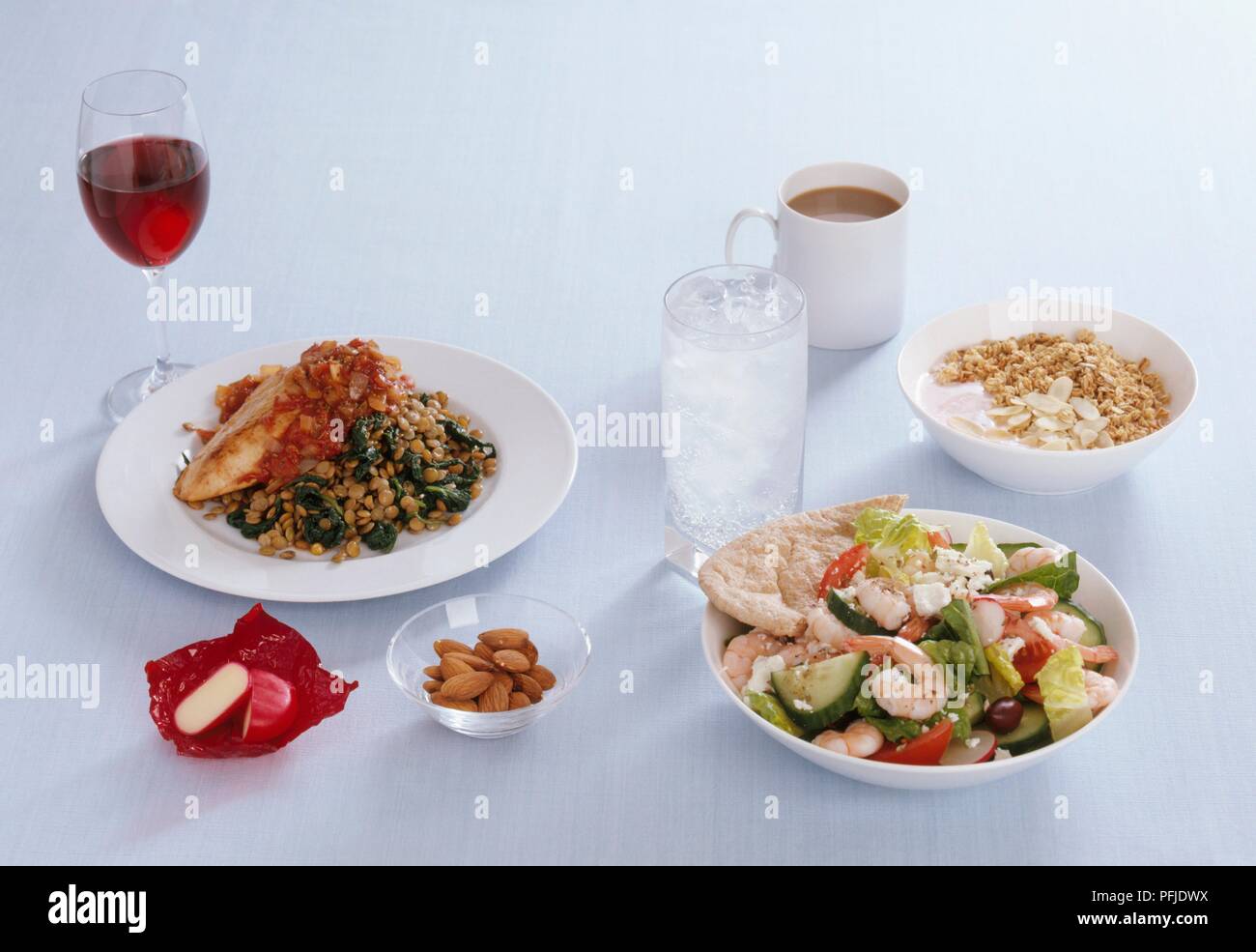 Frühstück, Mittagessen, Hauptgericht, Snacks und Erfrischungen Stockfoto