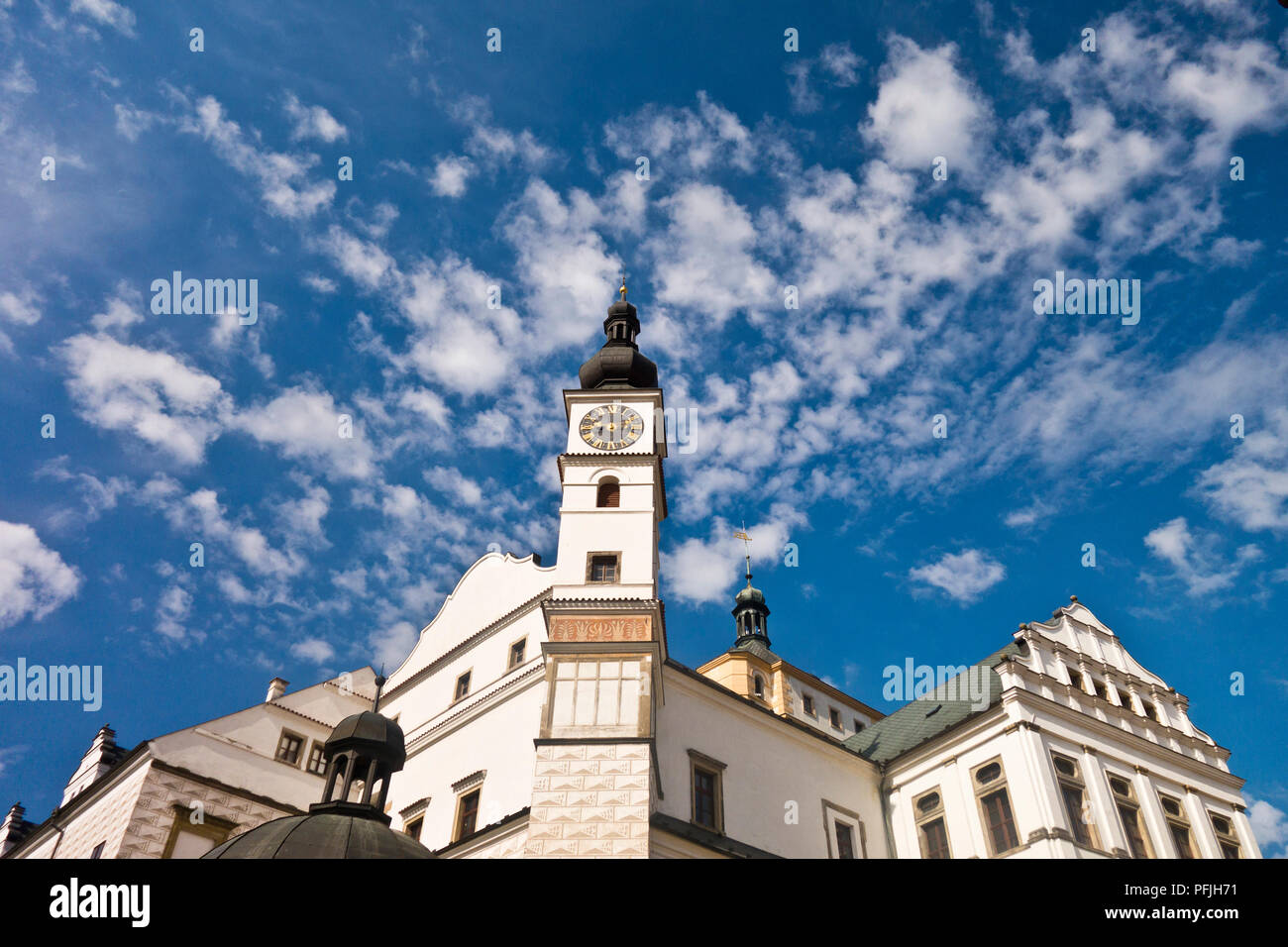 Pardubice, Tschechische Republik, Schloss oder Zamek mit der Clock