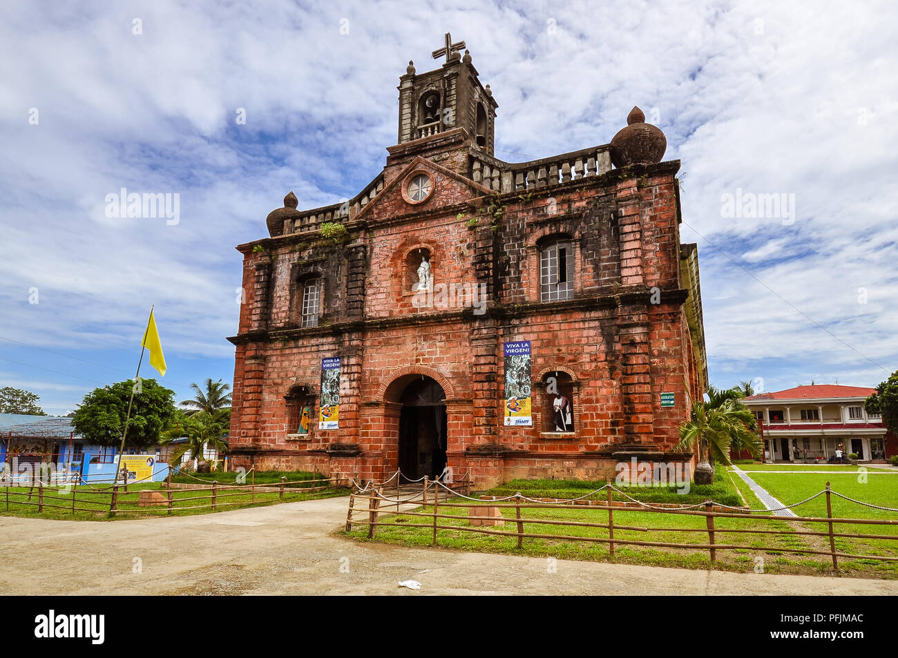 Alte Kirche (St. Erzengel Michael) - caramoan, Camarines Sur, Philippinen Stockfoto