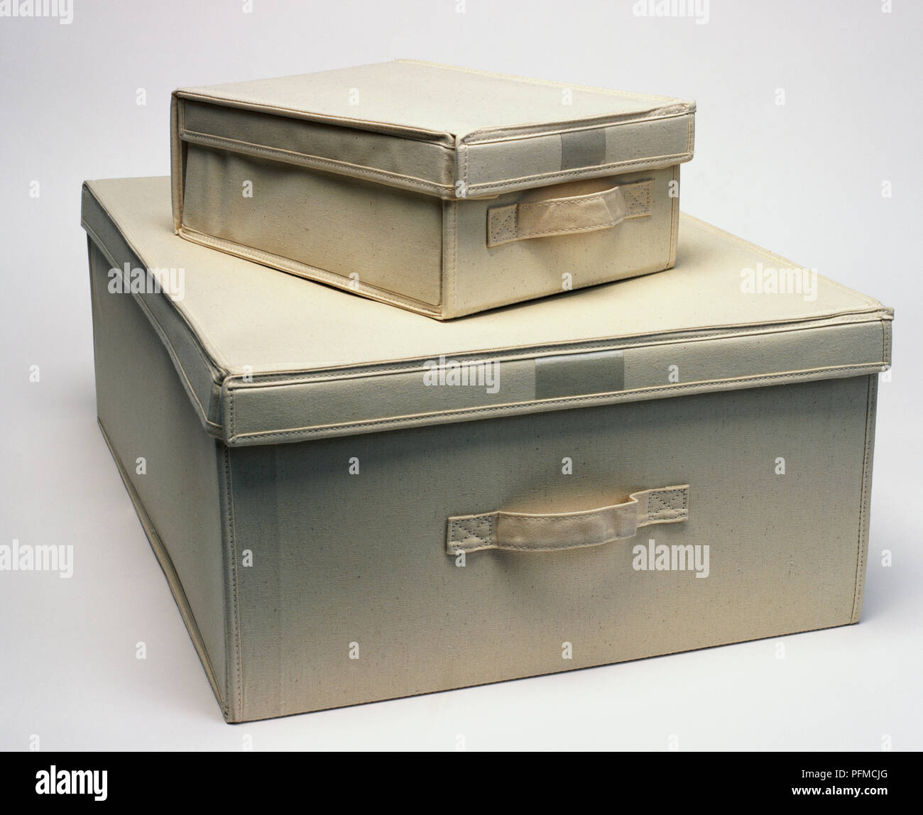 Leinwand Kisten gestapelt. Stockfoto