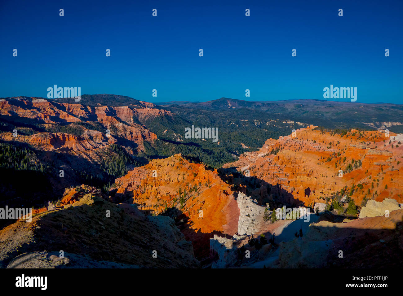 Bryce Canyon National Park, im Südwesten Utahs. Der Park verfügt über eine Sammlung von riesigen natürlichen Amphitheater und unterscheidungskräftig ist, da die geologischen Strukturen genannt Hoodoos Stockfoto