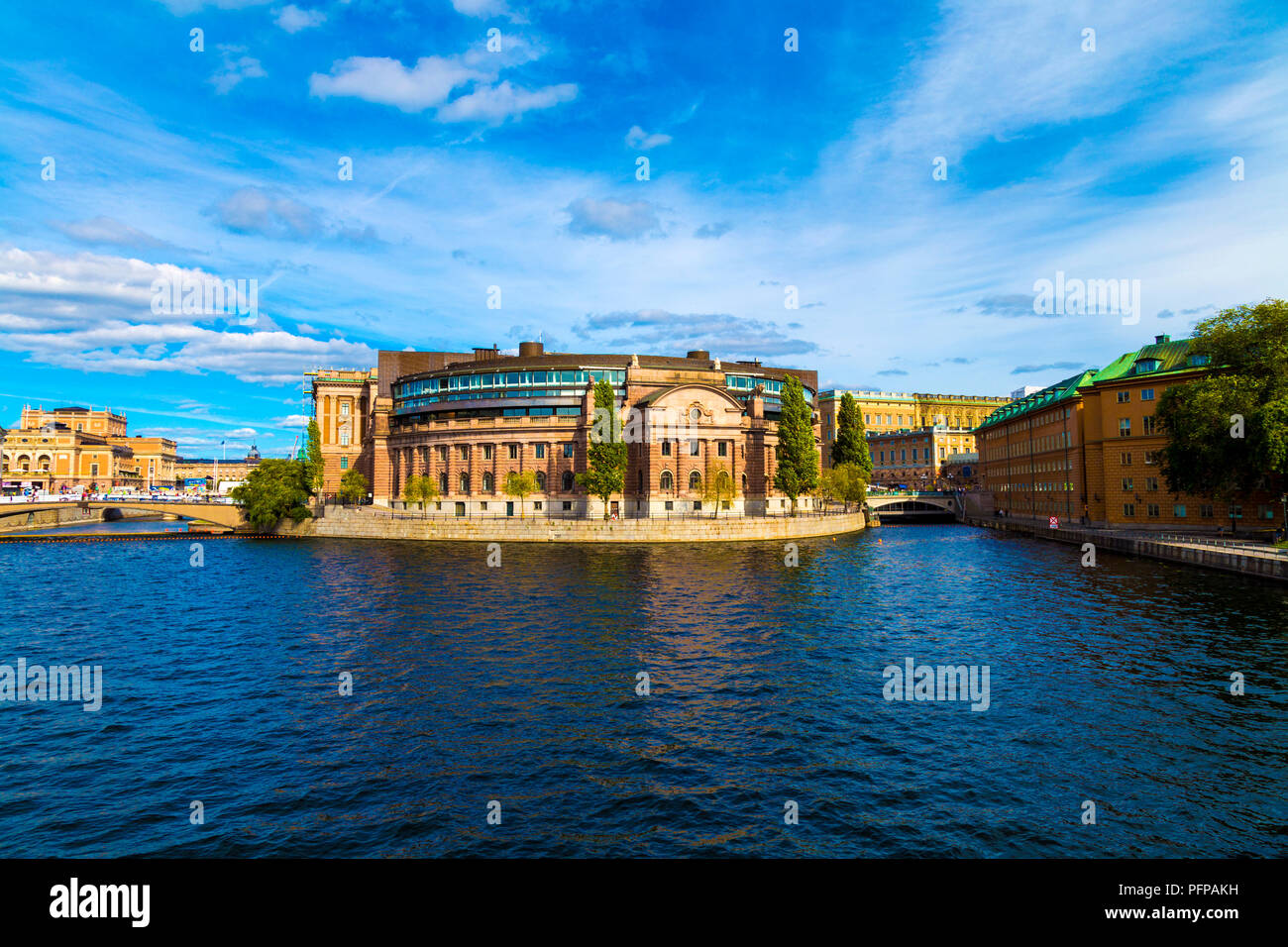 Gebäude Exterieur des schwedischen Parlaments Haus (Riksdagshuset), auf der Insel Helgeandsholmen Stockholm, Schweden Stockfoto