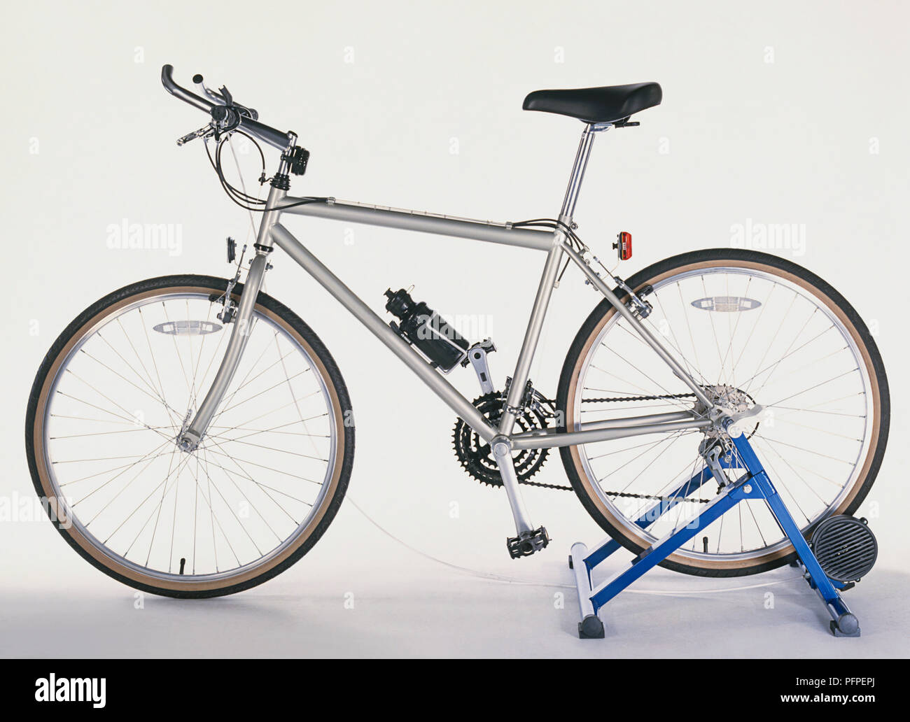 Rennrad auf Falten Zyklus stehen Stockfoto