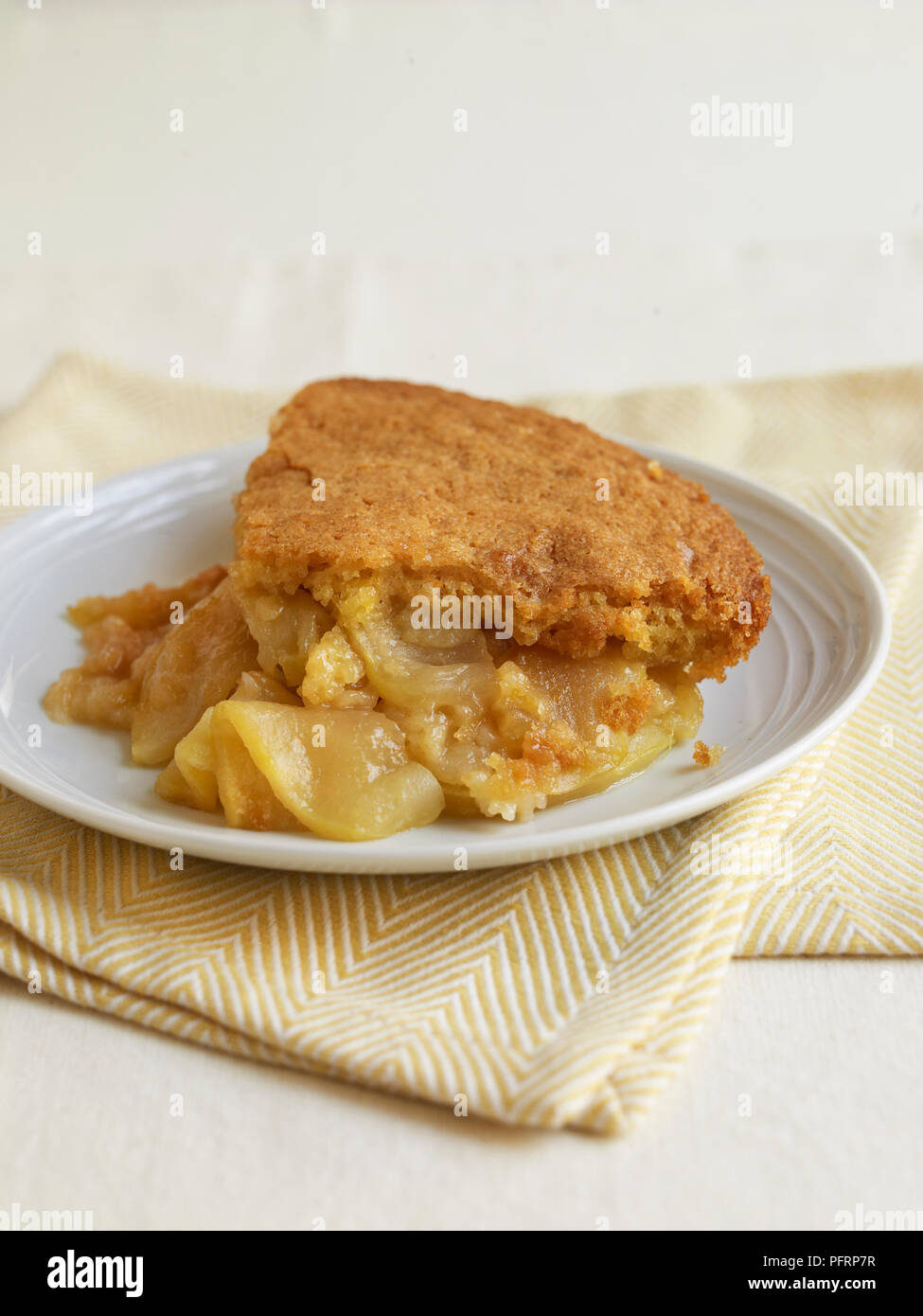 Eve's Pudding auf einer Platte Stockfoto