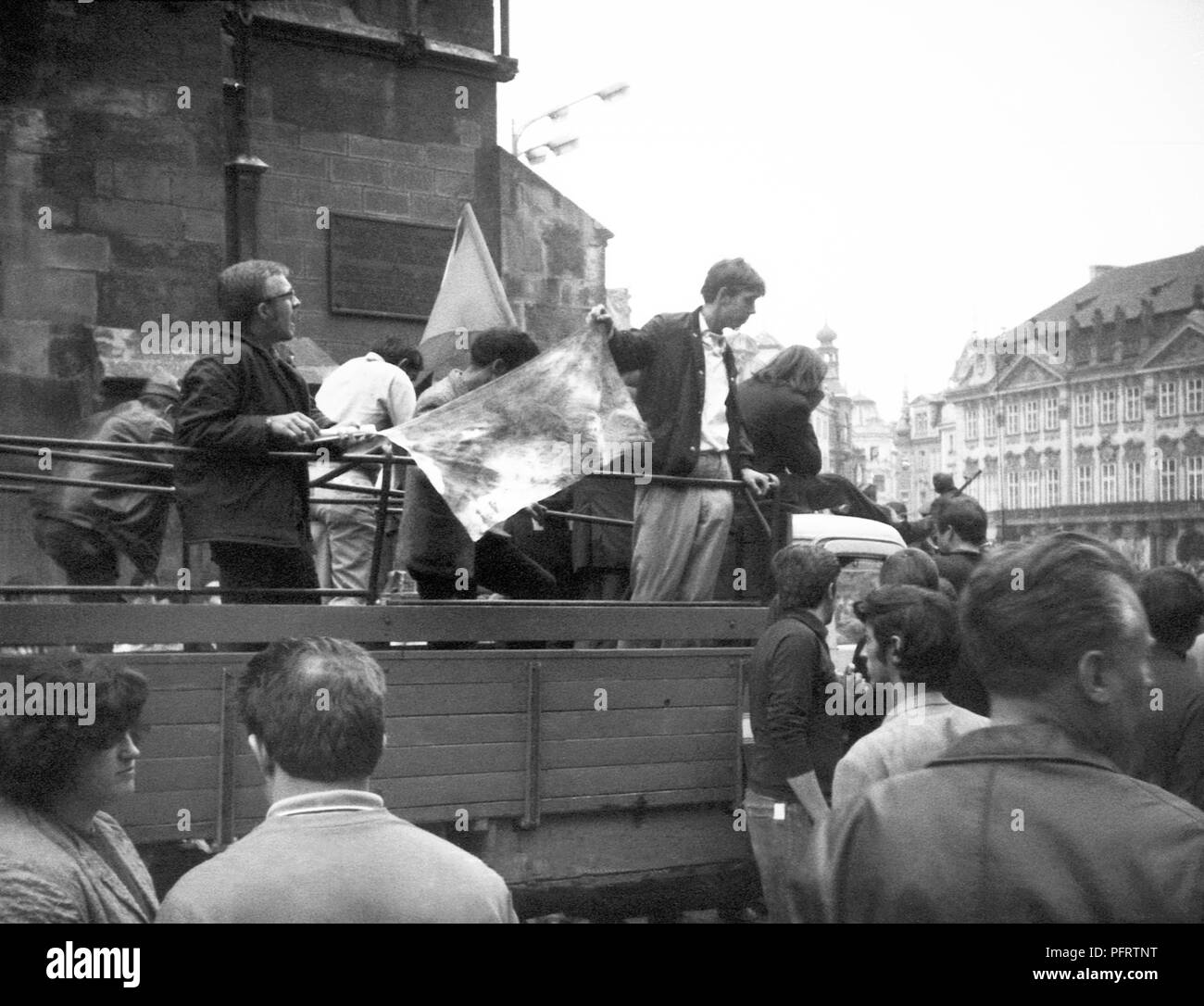 Die Truppen der Sowjetunion und ihrer Verbündeten des Warschauer Pakts in die Tschechoslowakei am 21. August 1968, die politische Liberalisierung im Land calle zu stoppen Stockfoto