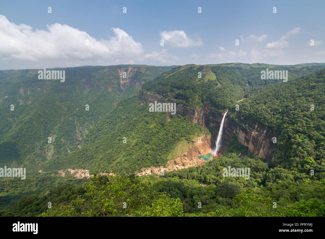 Nohkalikai wasserfall Fotos und Bildmaterial in hoher Auflösung Alamy