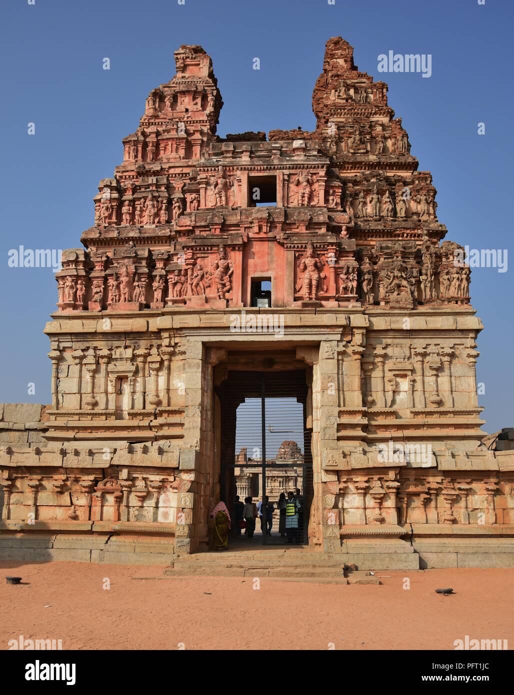 "Erhabenen östlichen Turm von Vijaya Vitthala Temple, Hampi, Karnataka' Stockfoto