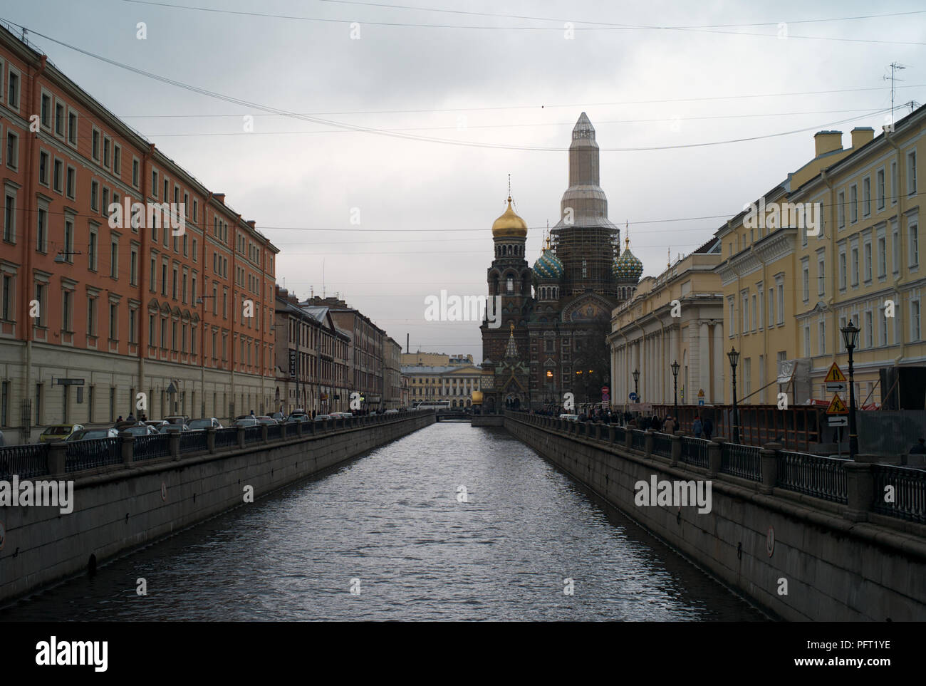 Griboyedov Kanal und Kirche des Erlösers auf Blut, Sankt Petersburg, Russland Stockfoto