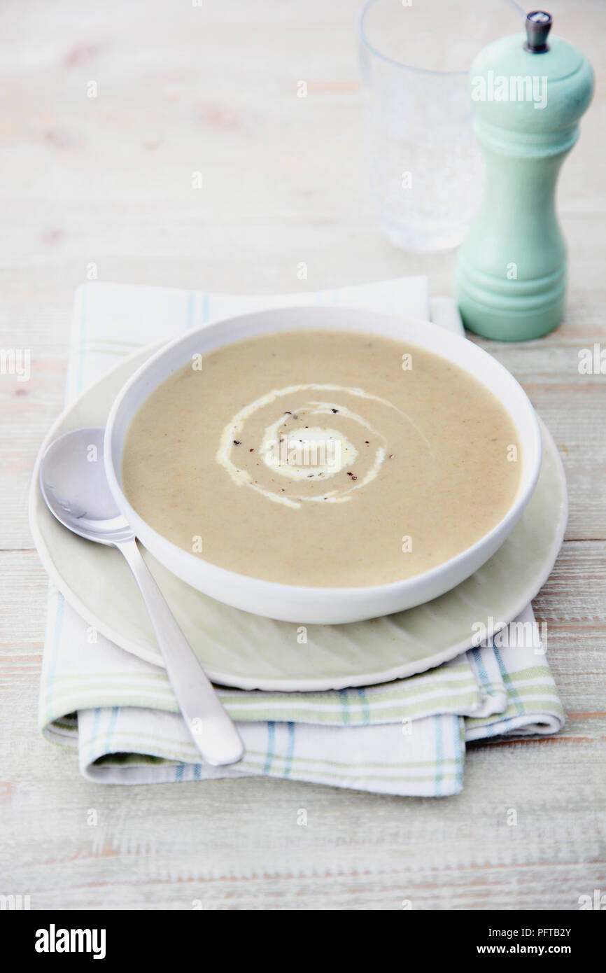 Geräucherte Austern Suppe Stockfoto