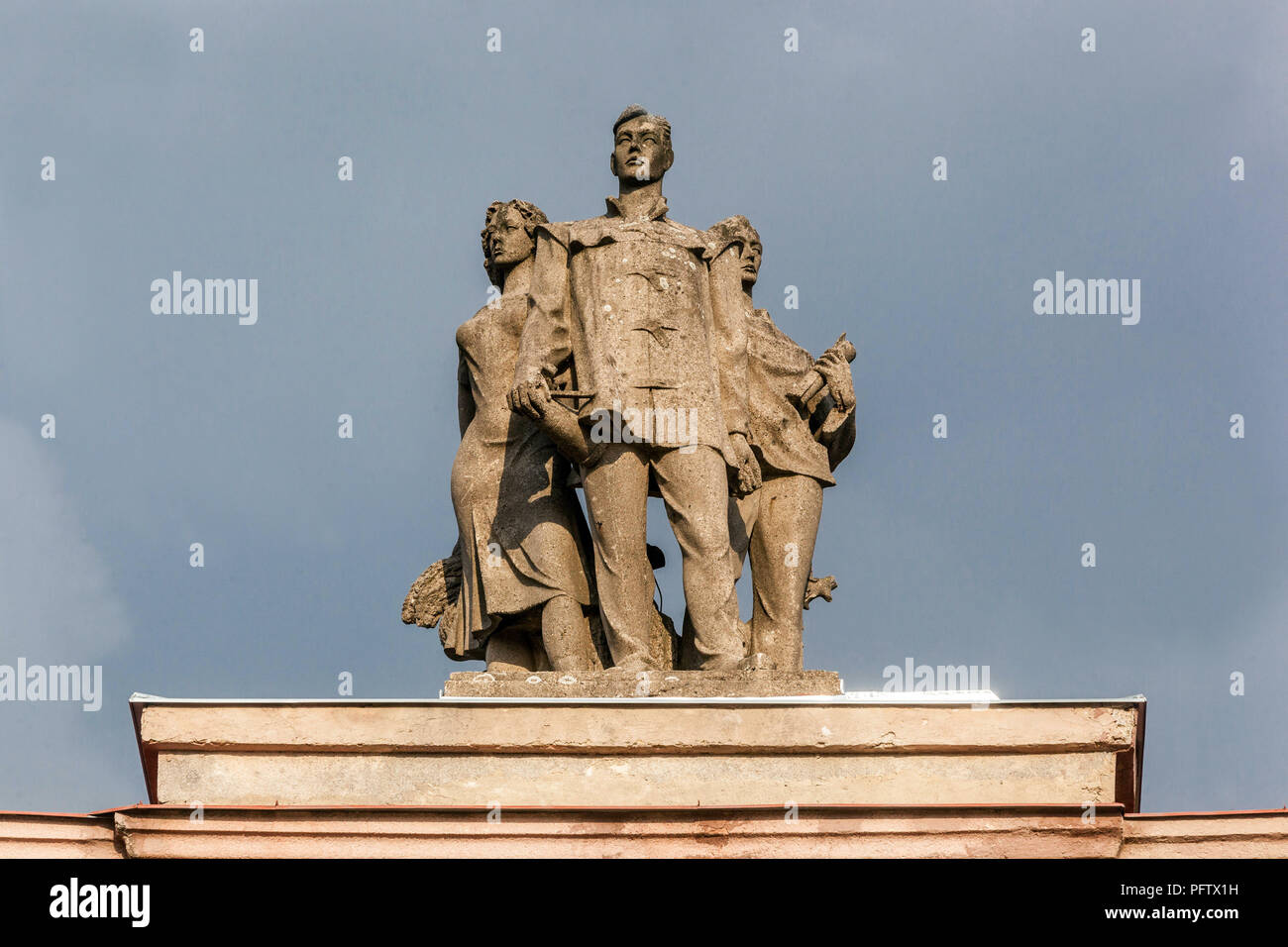 Das Werk des Bildhauers Jaroslav Slezinger, die in einem kommunistischen Arbeitslager starb, 1950er Jahre, Kultur Haus, Ostrov Nad Ohri, Tschechische Republik Stockfoto
