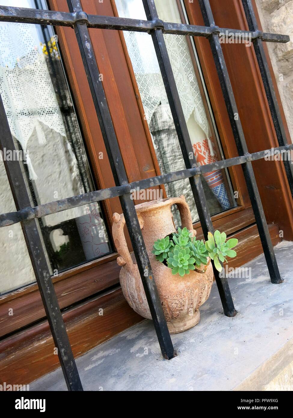 Cottage, Fenster, Avdou Pediados, Kreta, Griechenland. Stockfoto