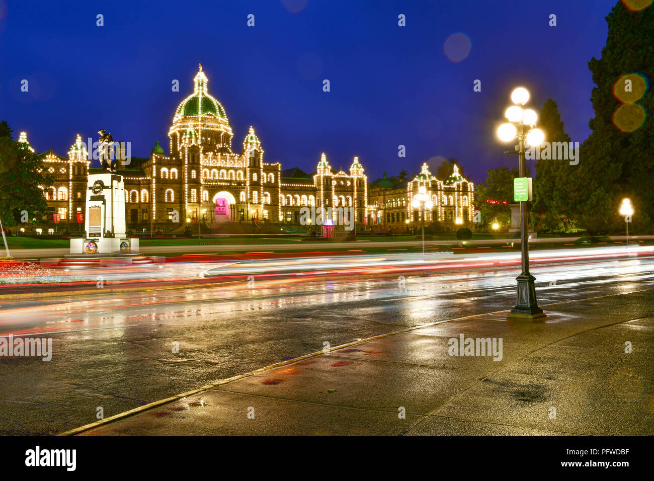 Landtag in der Dämmerung der Zeit in Victoria, British Columbia, Kanada Stockfoto Landtag in der Dämmerung der Zeit in Victoria, British Columbia, Kanada Stockfoto
