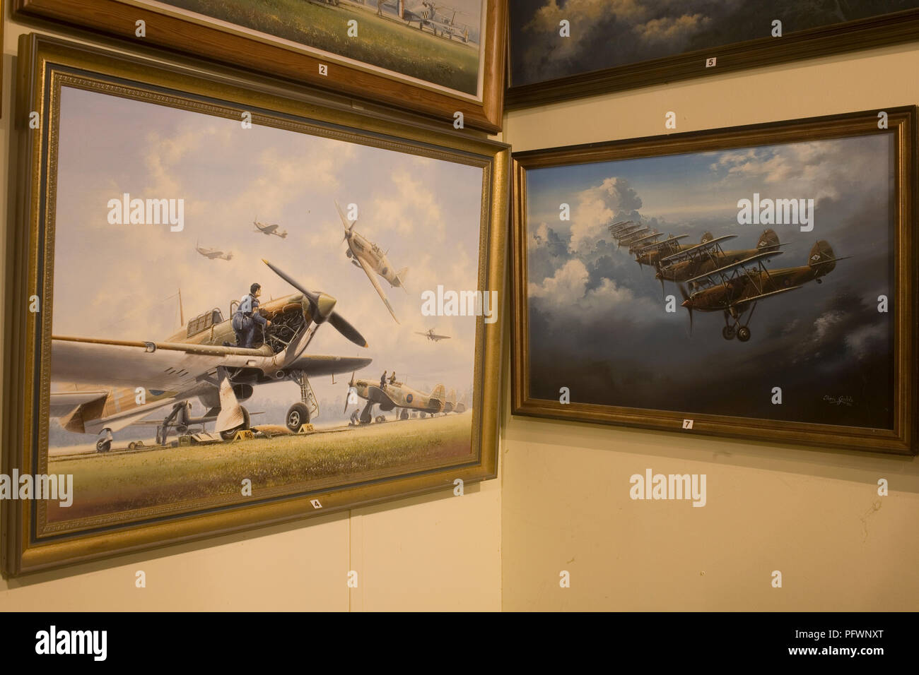 Gemälde meine militärische Künstler Chris Golds von tangmere Staffeln in den späten 1930er Jahren an Tangmere military Aviation Museum basierend Stockfoto
